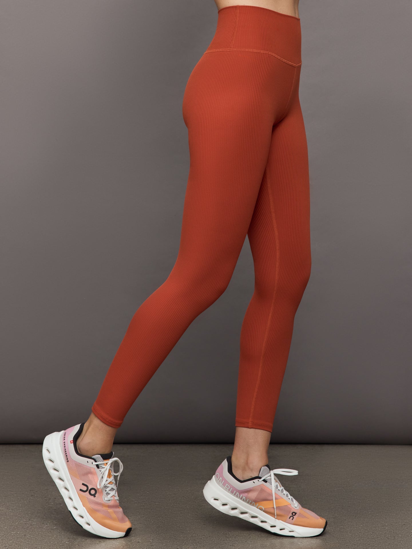 Carbon38 | High Rise Legging in Ribbed Melt - Terracotta