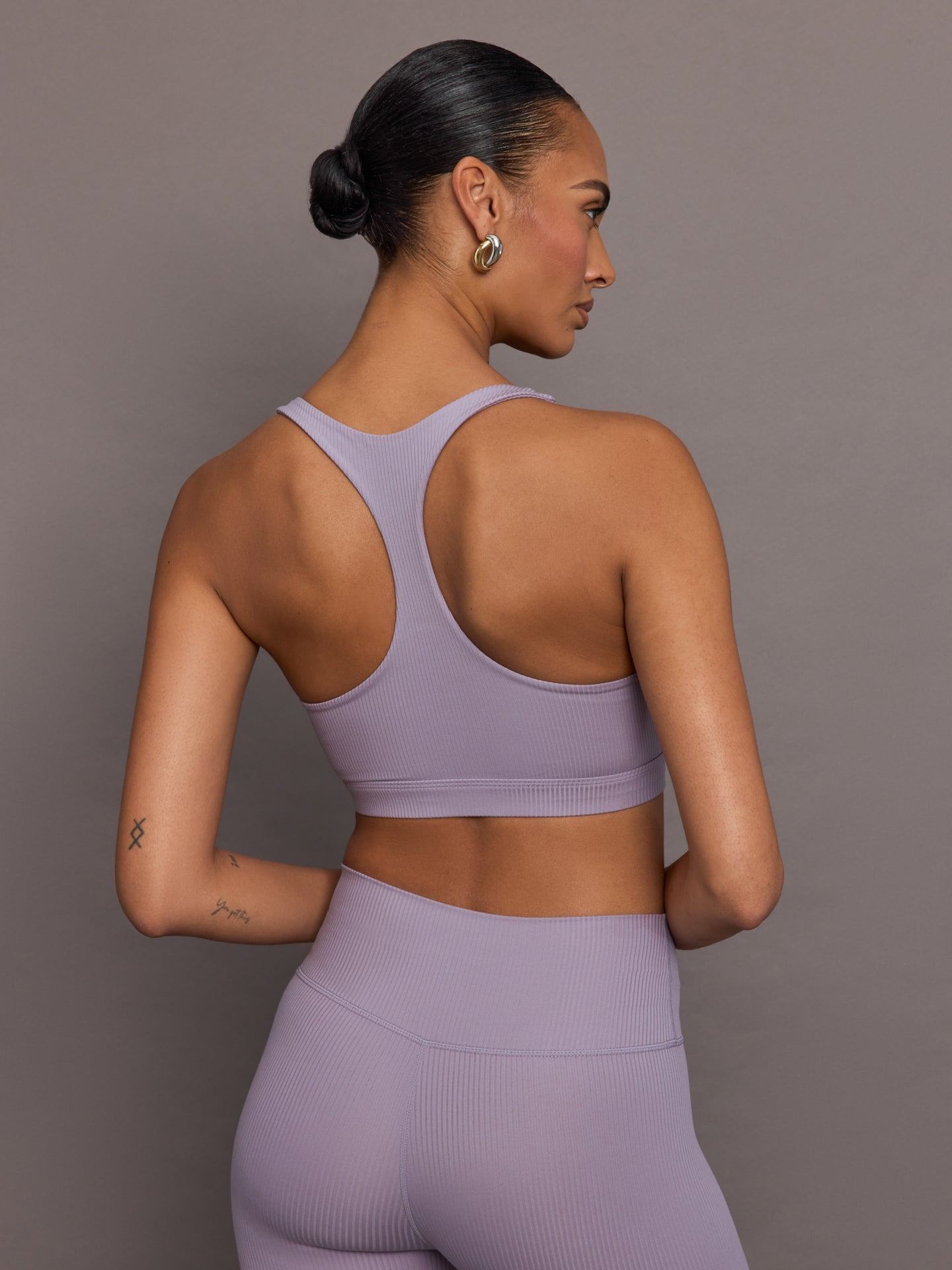 Carbon38 | Racerback Bra in Ribbed Melt - Lavender Grey
