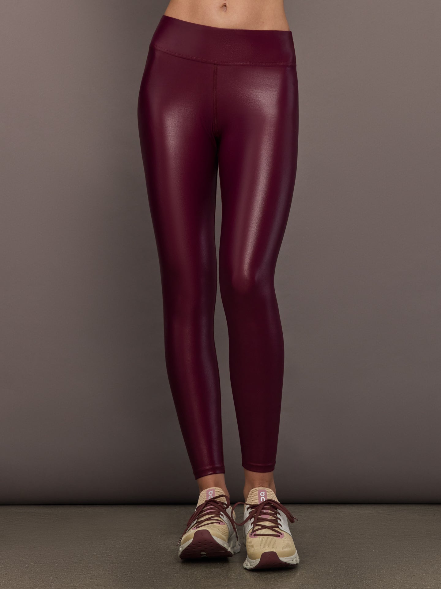 Carbon38 | Regular Rise 7/8 Legging in Takara Shine - Fig