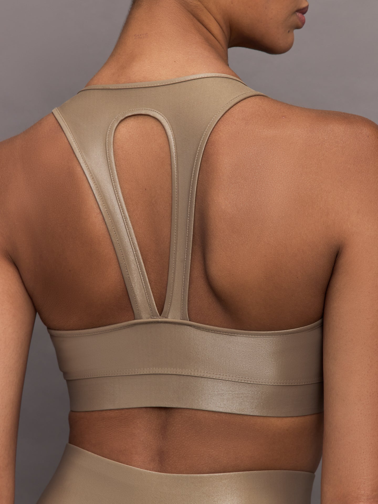 Carbon38 | Action Bra 2.0 in Takara Shine - Caribou