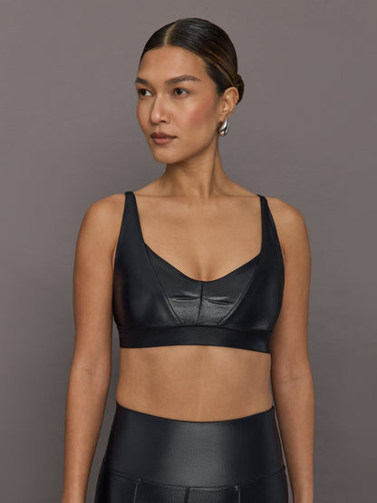 Carbon38 | Soft Sculpt Sports Bra in Takara Shine - Black