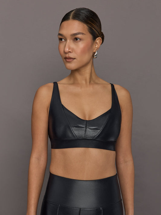 Carbon38 | Soft Sculpt Sports Bra in Takara Shine - Black