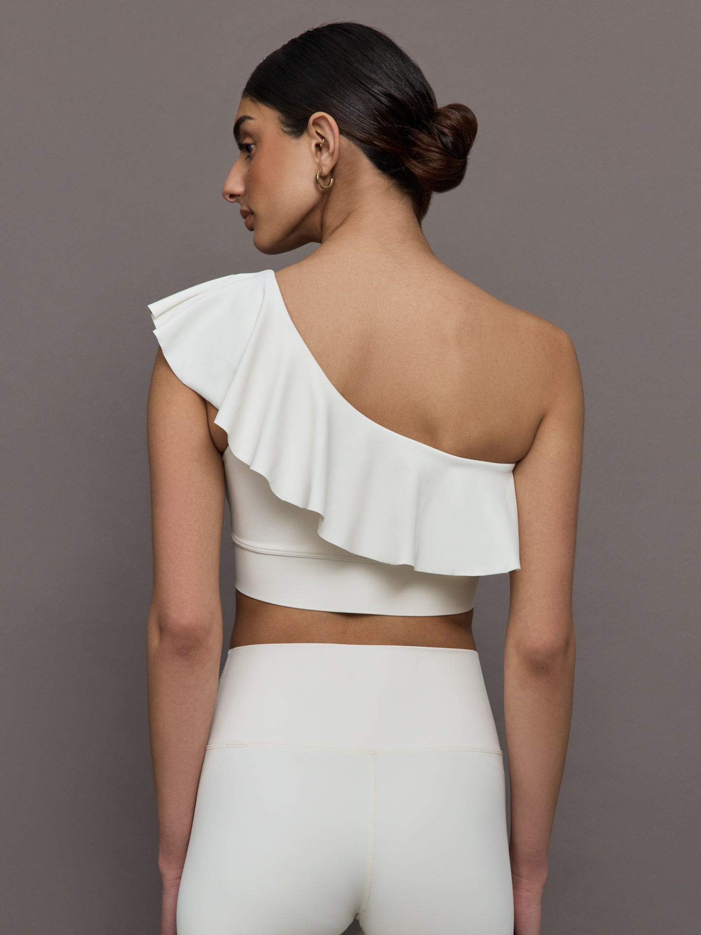 Carbon38 | Ruffle One Shoulder Bra in Diamond Compression - Cloud Dancer