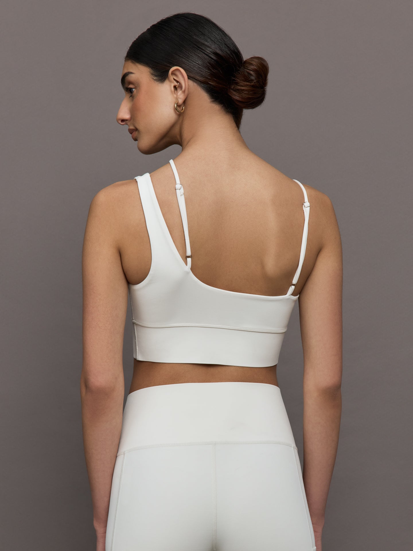 Carbon38 | Asymmetrical Strappy Bra in Diamond Compression - Cloud Dancer