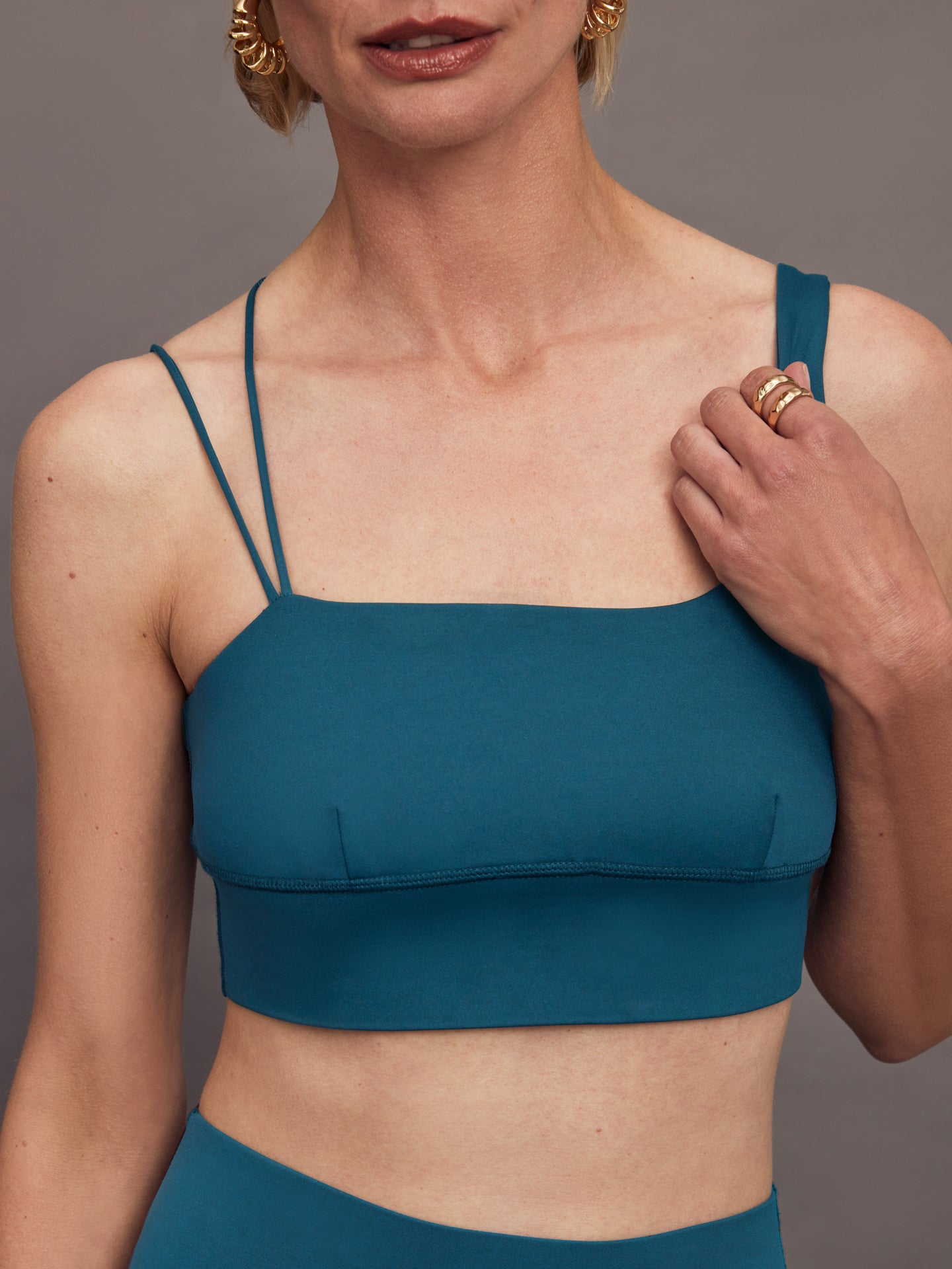 Carbon38 | Asymmetrical Strappy Bra in Diamond Compression - Deep Lagoon