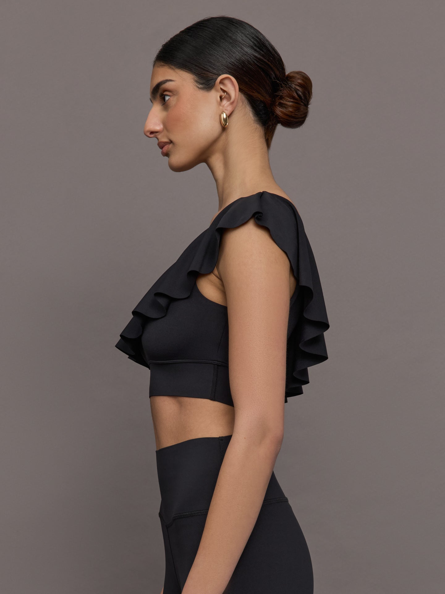 Carbon38 | Ruffle One Shoulder Bra in Diamond Compression - Black