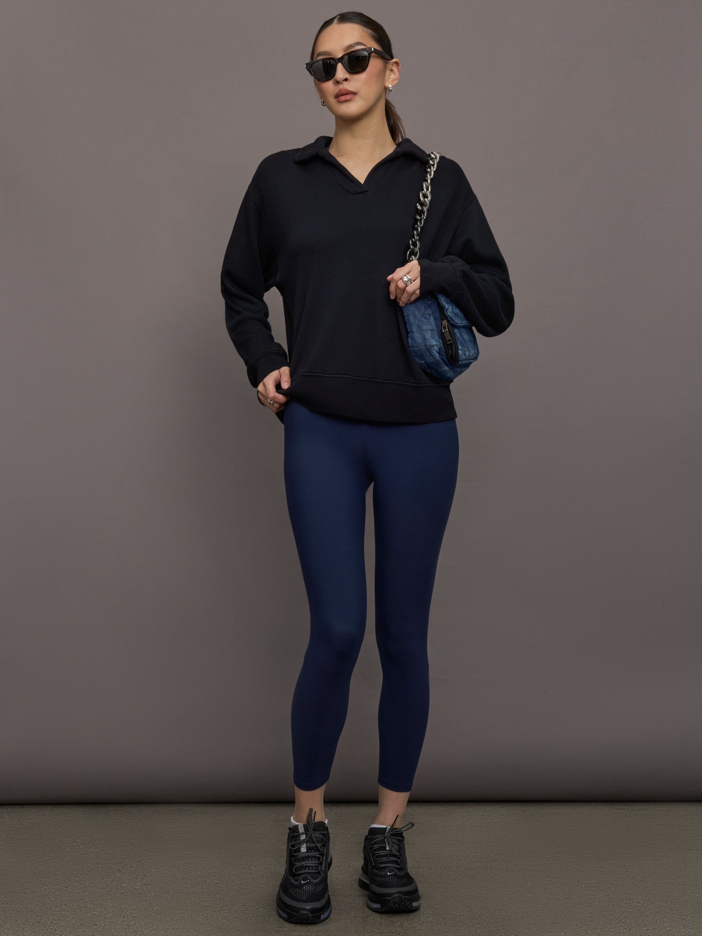 Carbon38 | Johnny Collar Sweatshirt in French Terry - Black