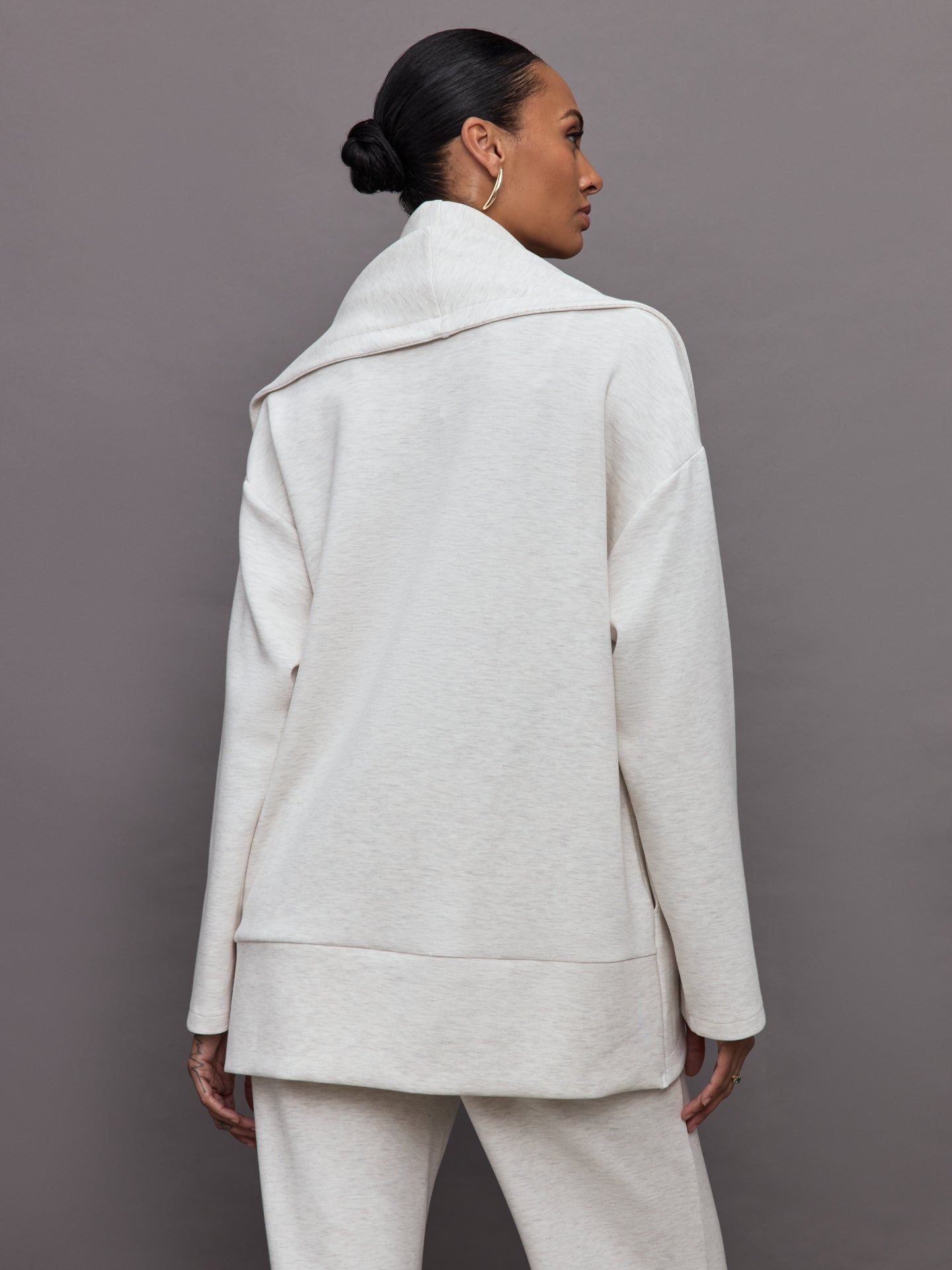Carbon38 | Knit Cocoon Cardigan in Interlock - Moonbeam Heather