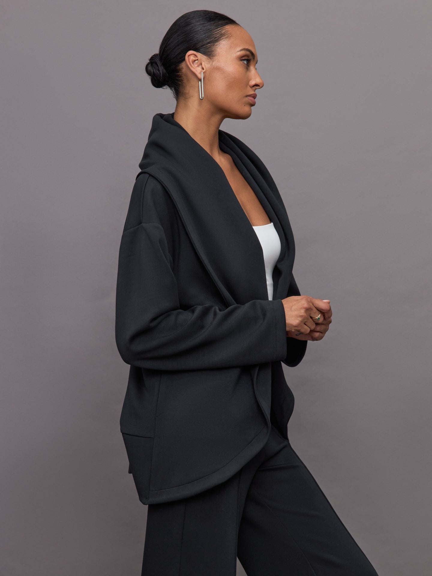 Carbon38 | Knit Cocoon Cardigan in Interlock - Black