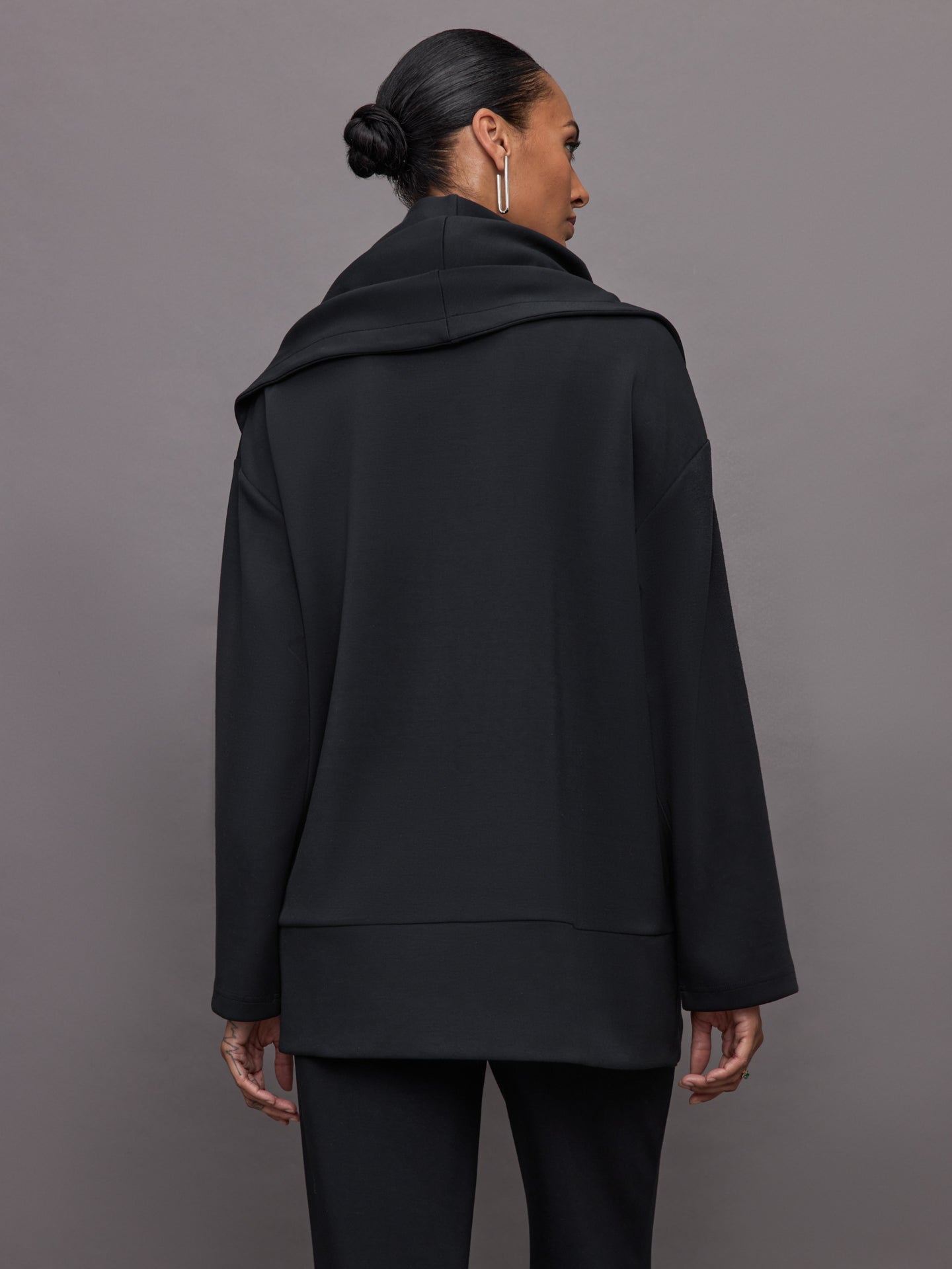 Carbon38 | Knit Cocoon Cardigan in Interlock - Black