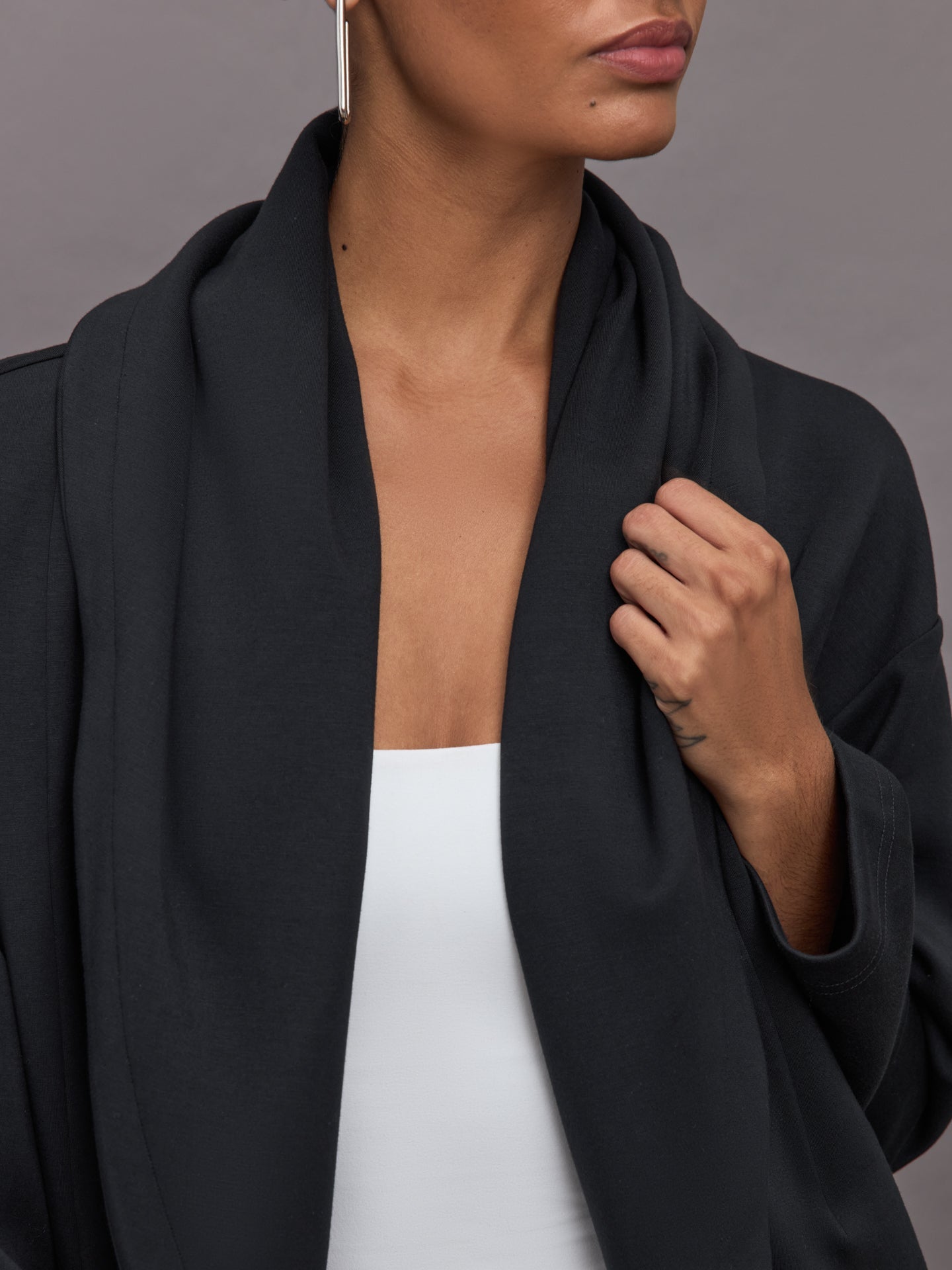 Carbon38 | Knit Cocoon Cardigan in Interlock - Black