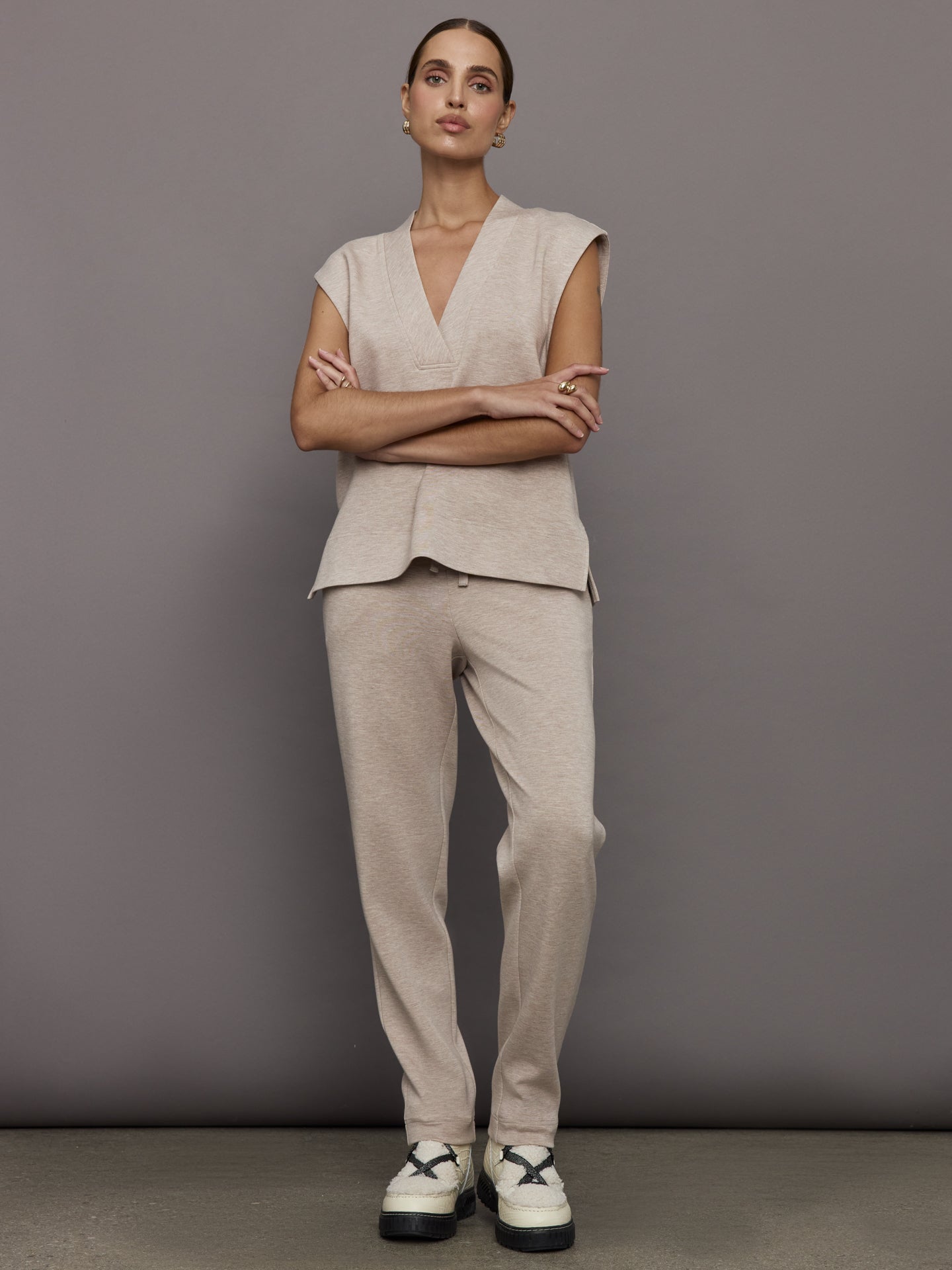 Carbon38 | V Neck Knit Vest in Interlock - Taupe Heather