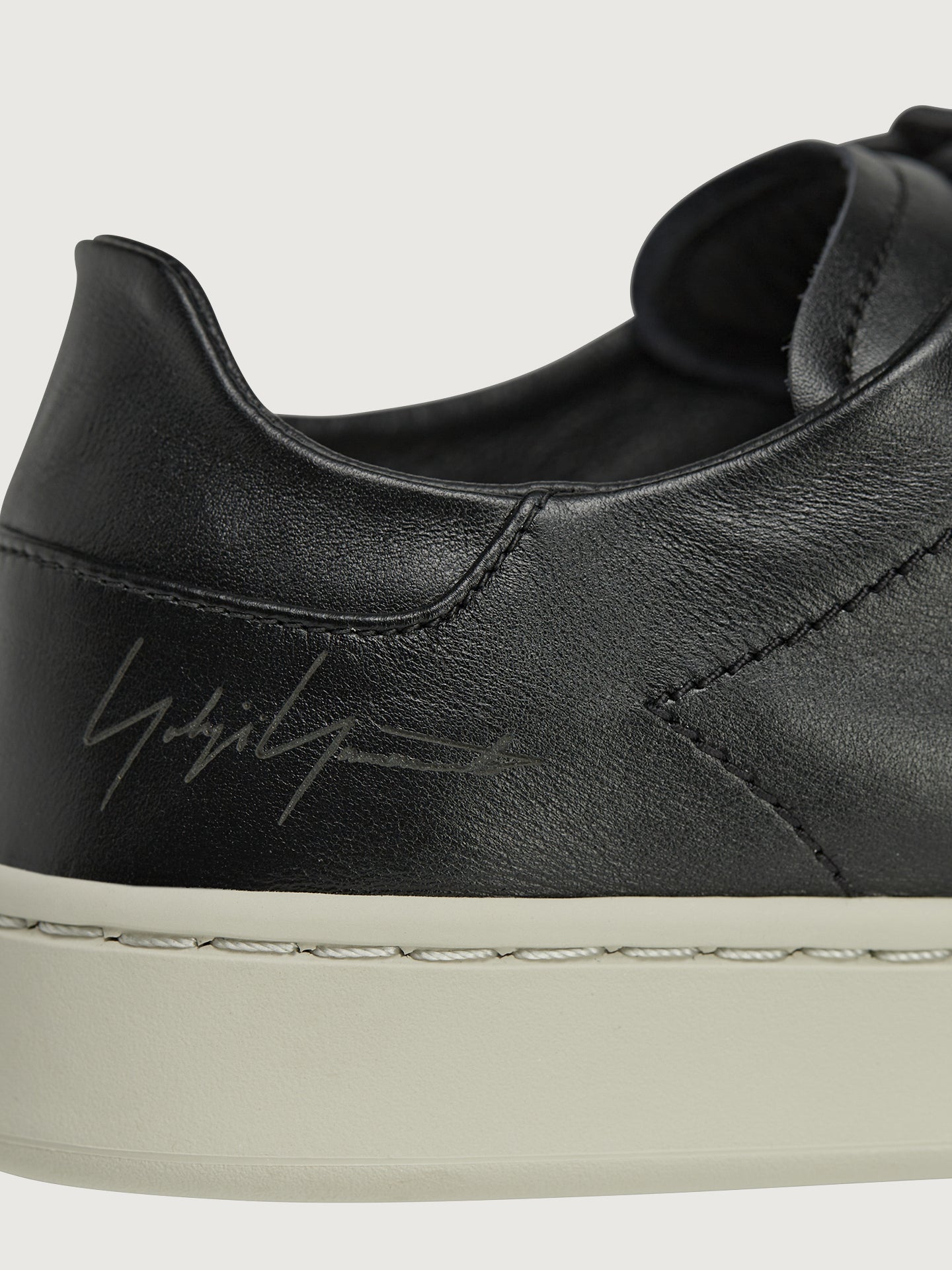 Carbon38 | Y-3 Stan Smith Velcro - Black/Talc