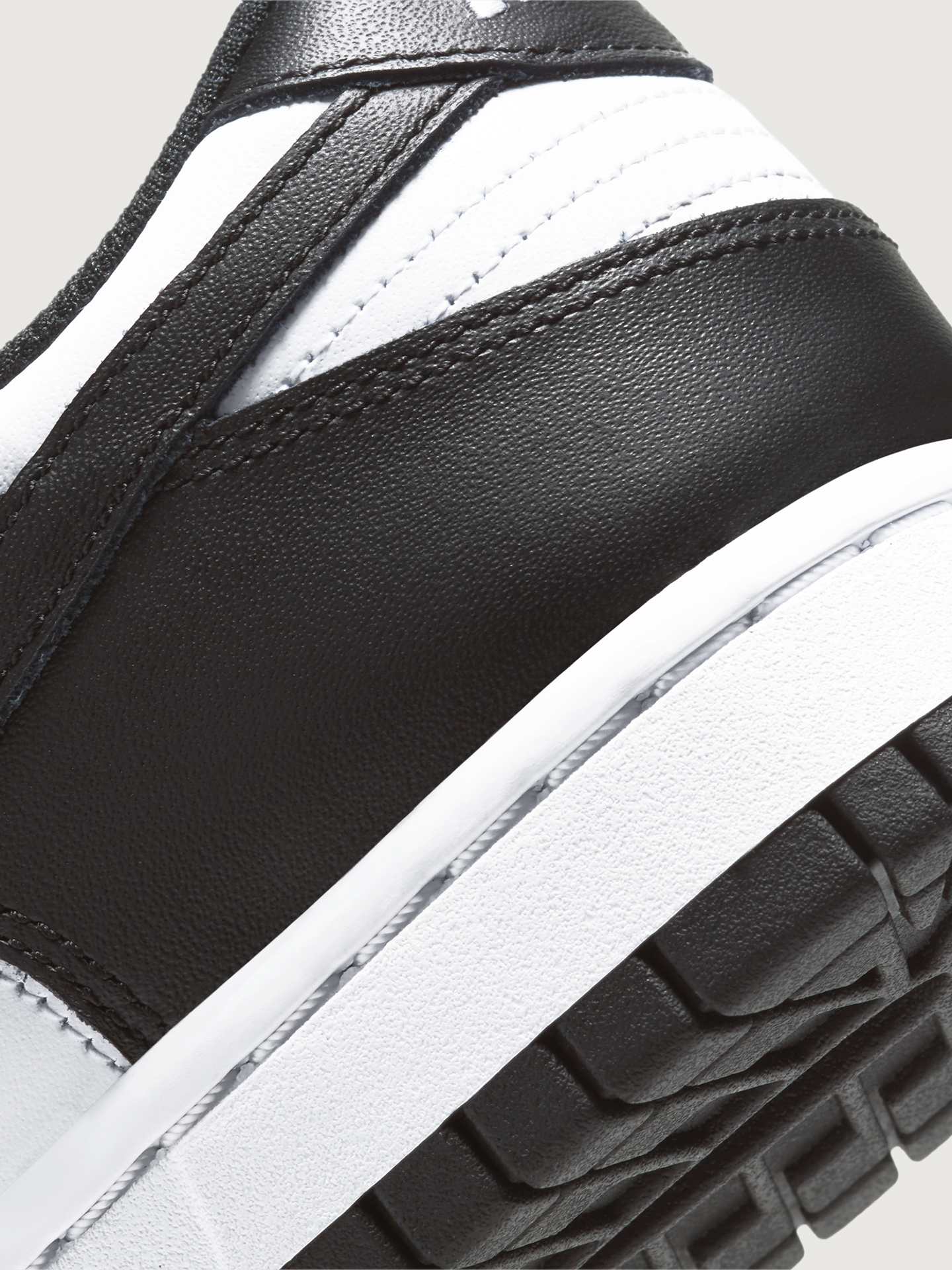 Carbon38 | Nike Dunk Low - White/Black-White