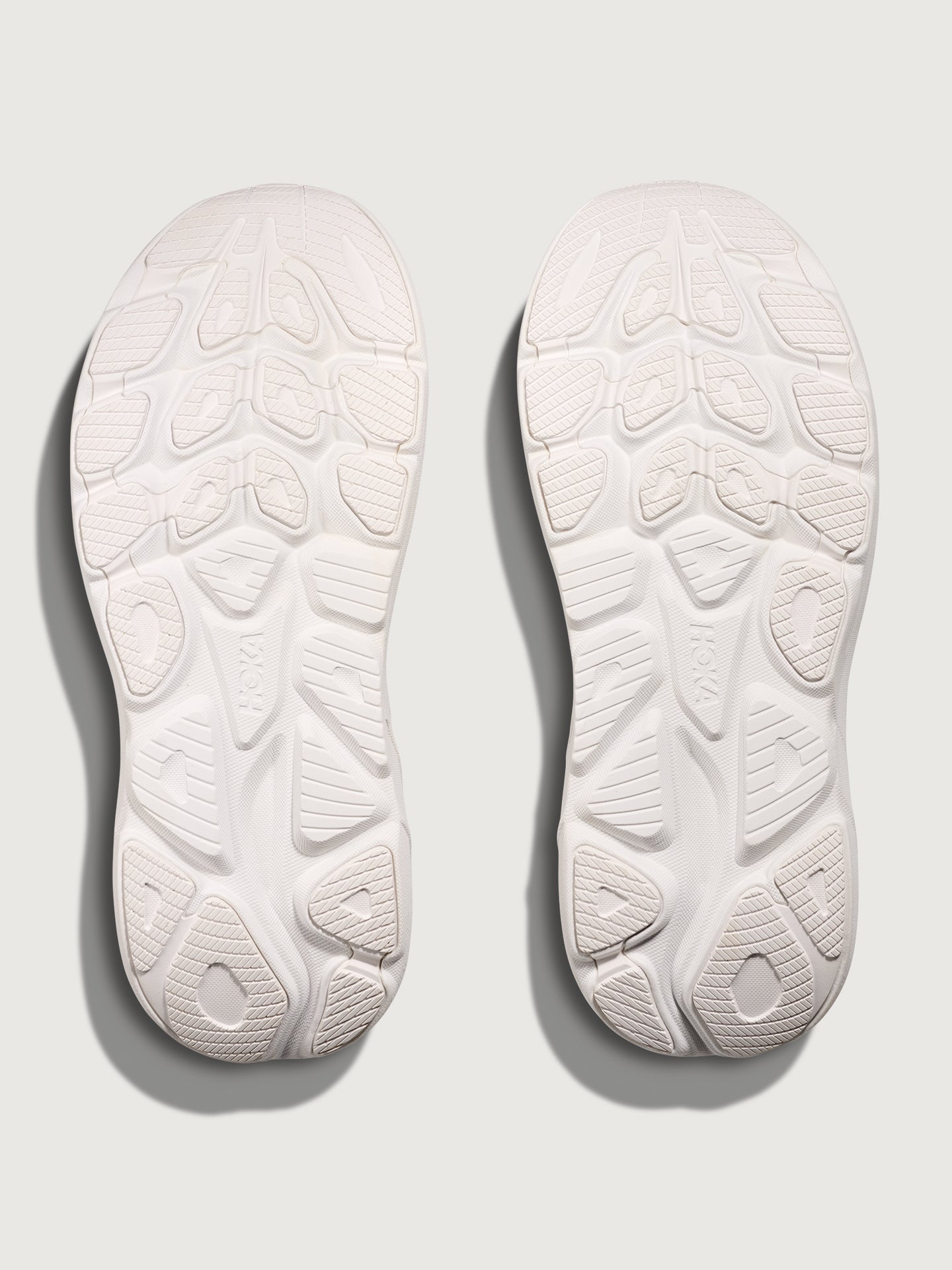 Carbon38 | Clifton 10 - White/White