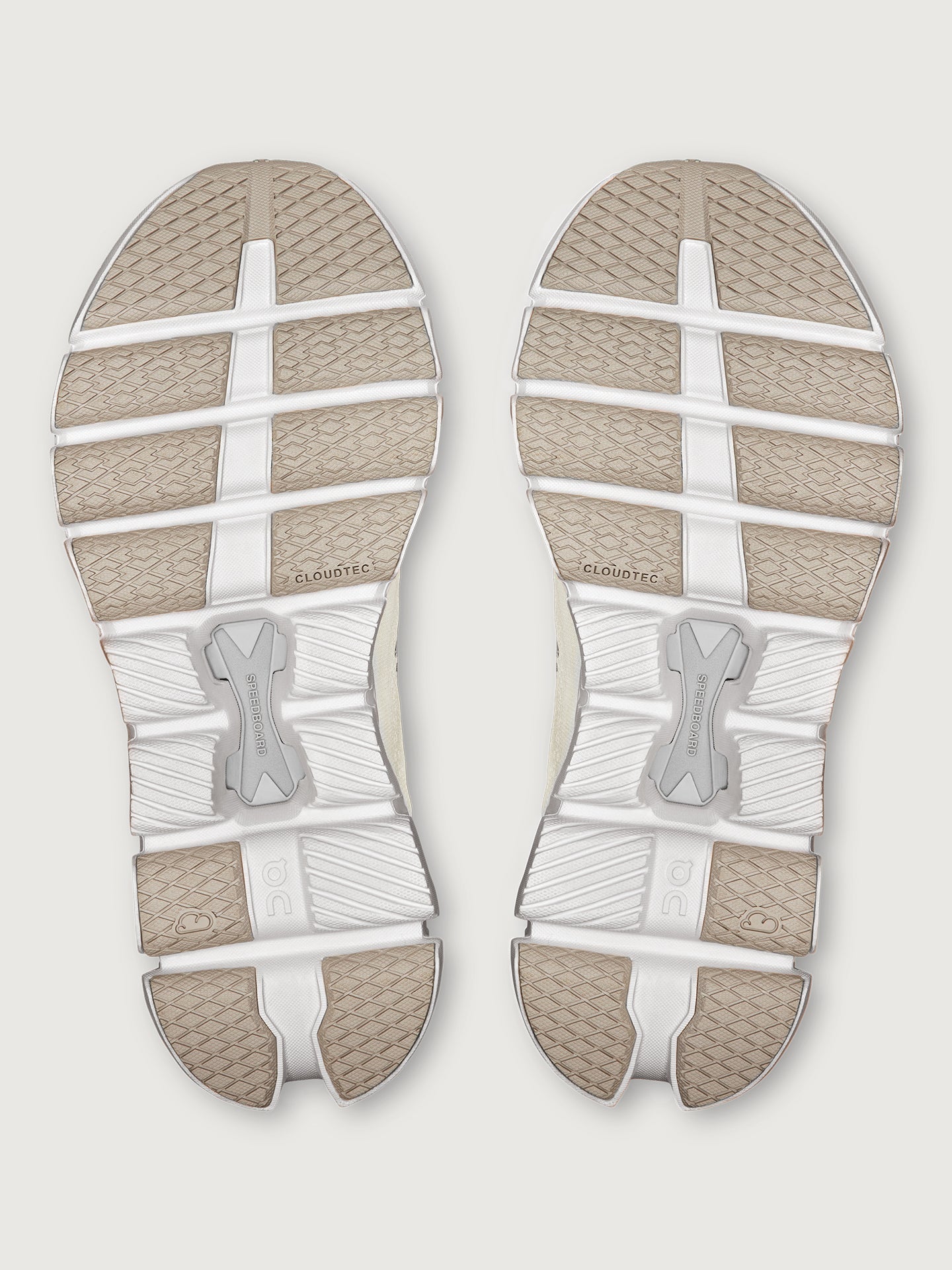 Carbon38 | Cloud X 4 AD - White | Wolf