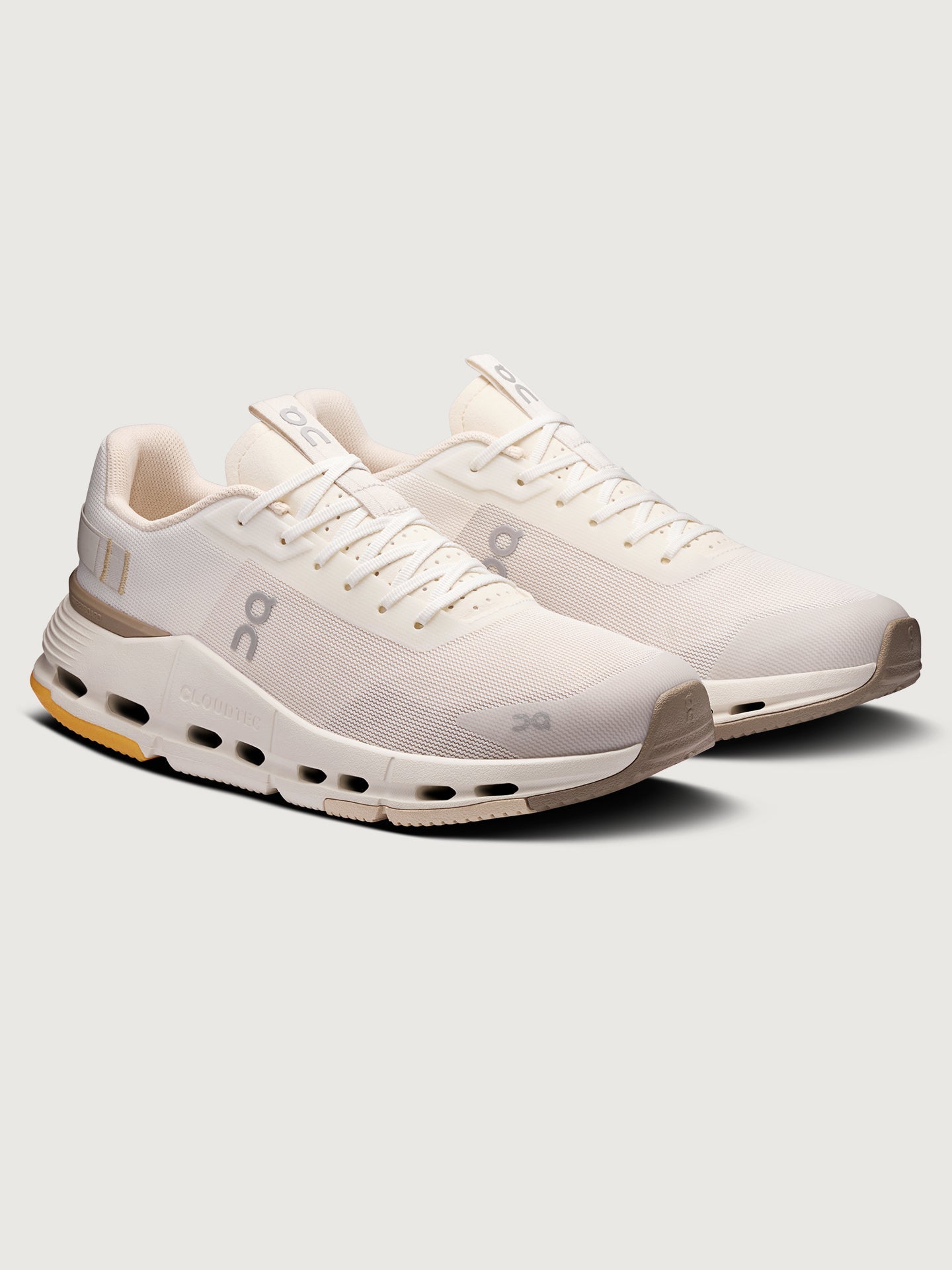 Carbon38 | Cloudnova Form 2 - Ivory | Desert