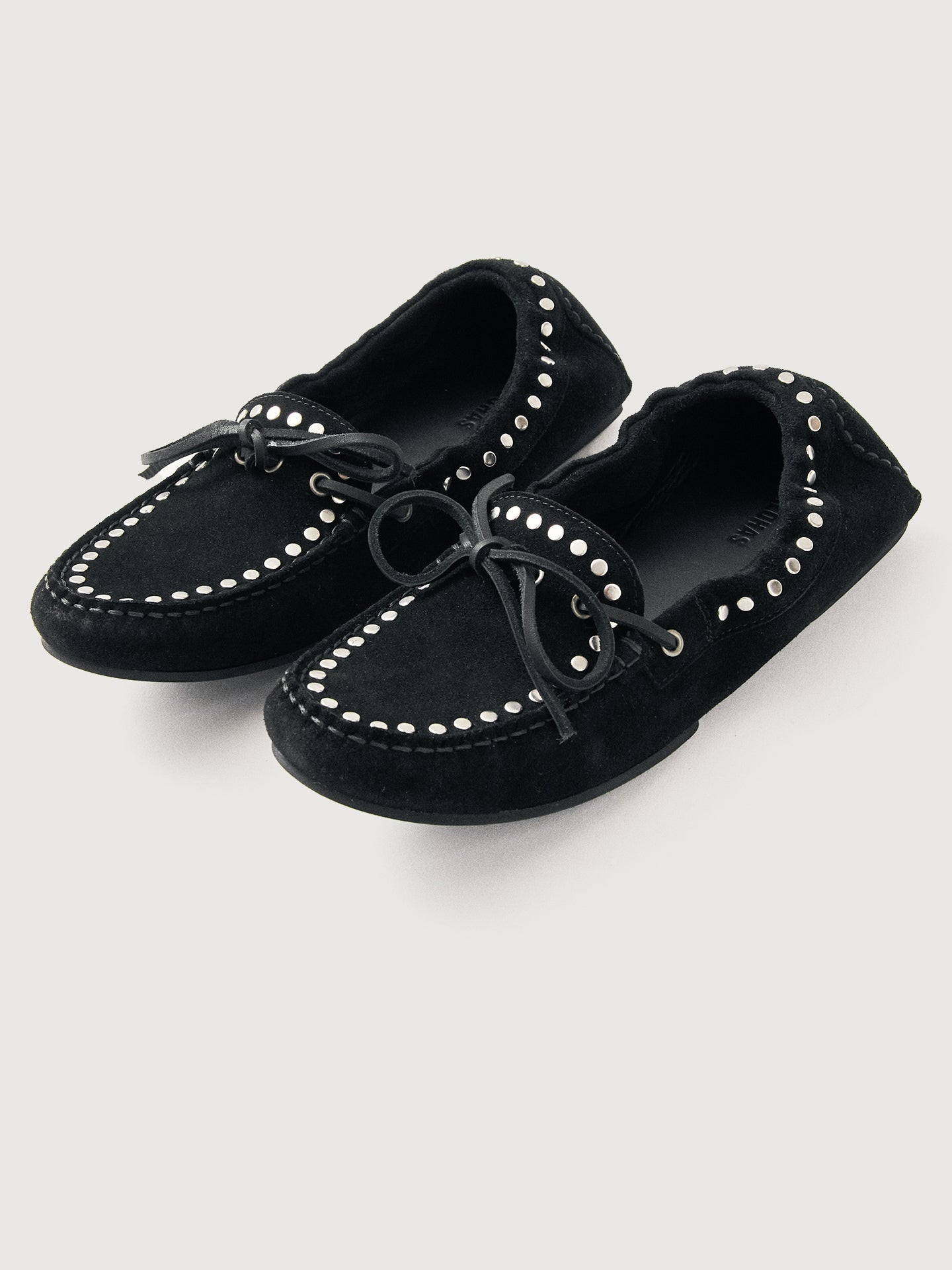 Carbon38 | Calla Suede Studs - Black