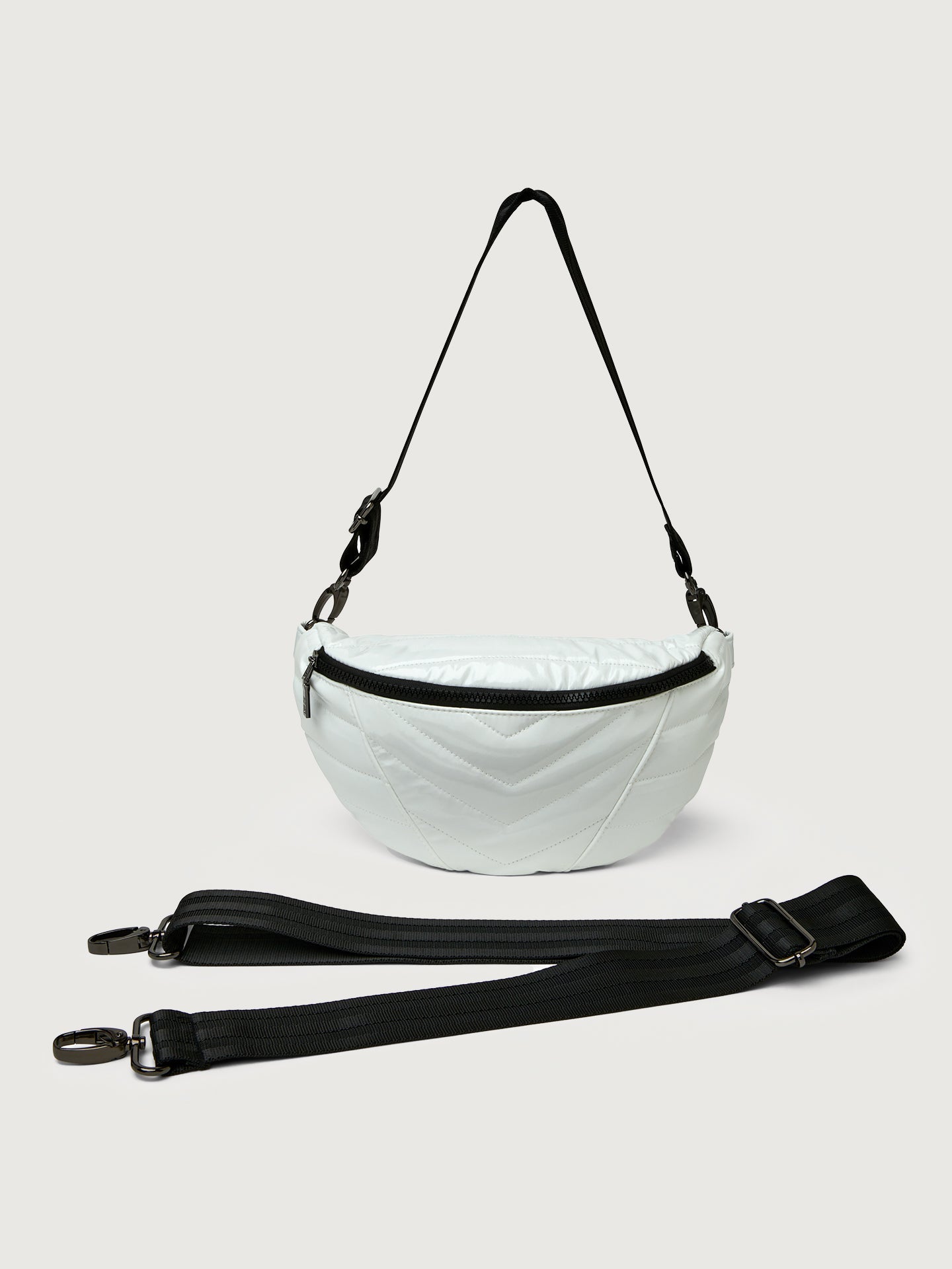 Carbon38 | Little Runaway - White Patent/Black Hardware