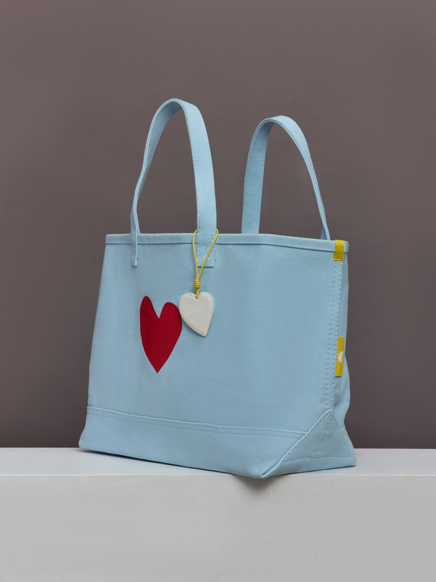 Carbon38 | Heart Tote - Blue/Red