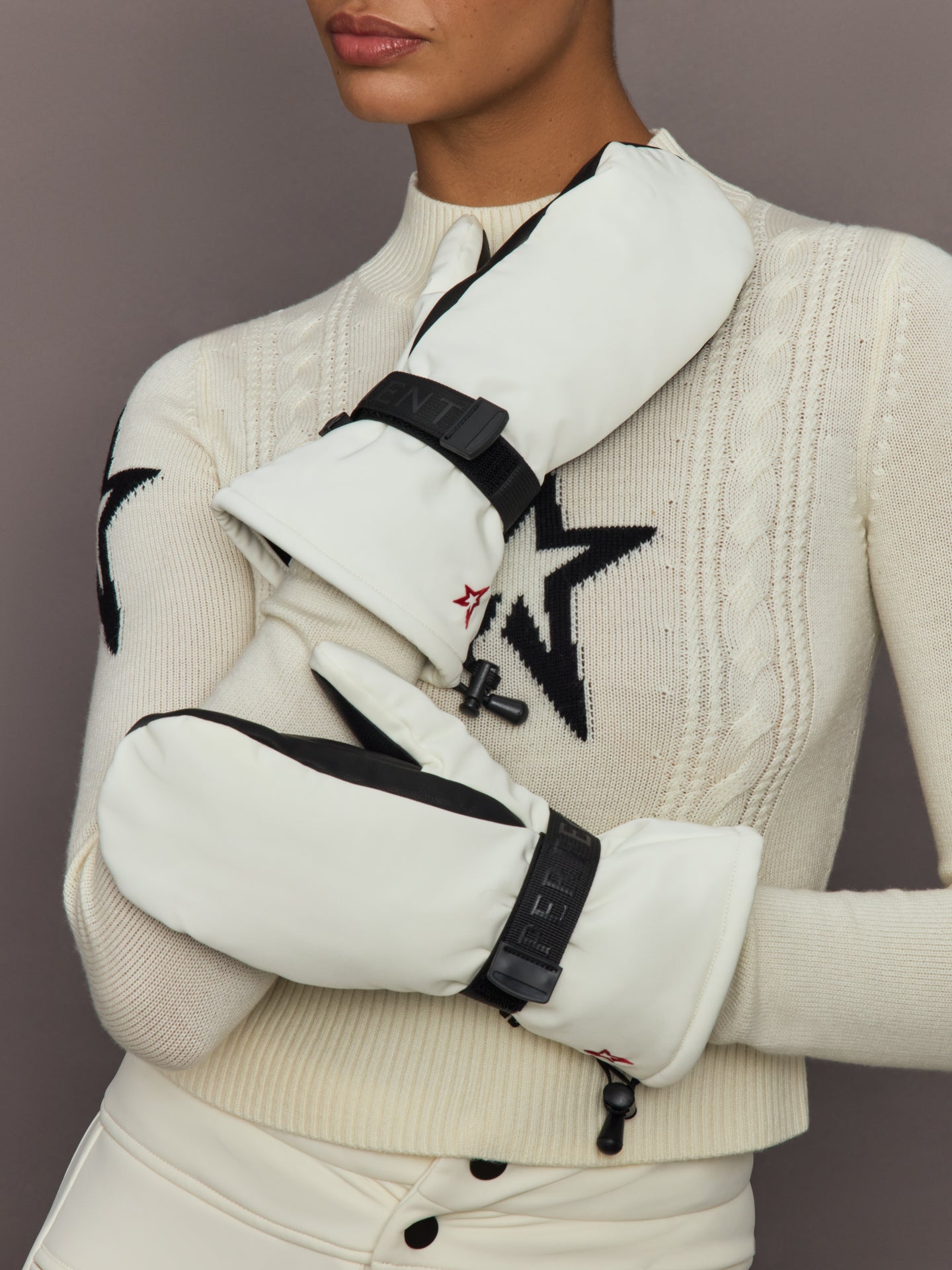 Carbon38 | Davos Mitts - Snow White