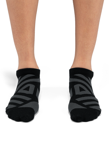 Carbon38 | Performance Low Sock - Black | Shadow