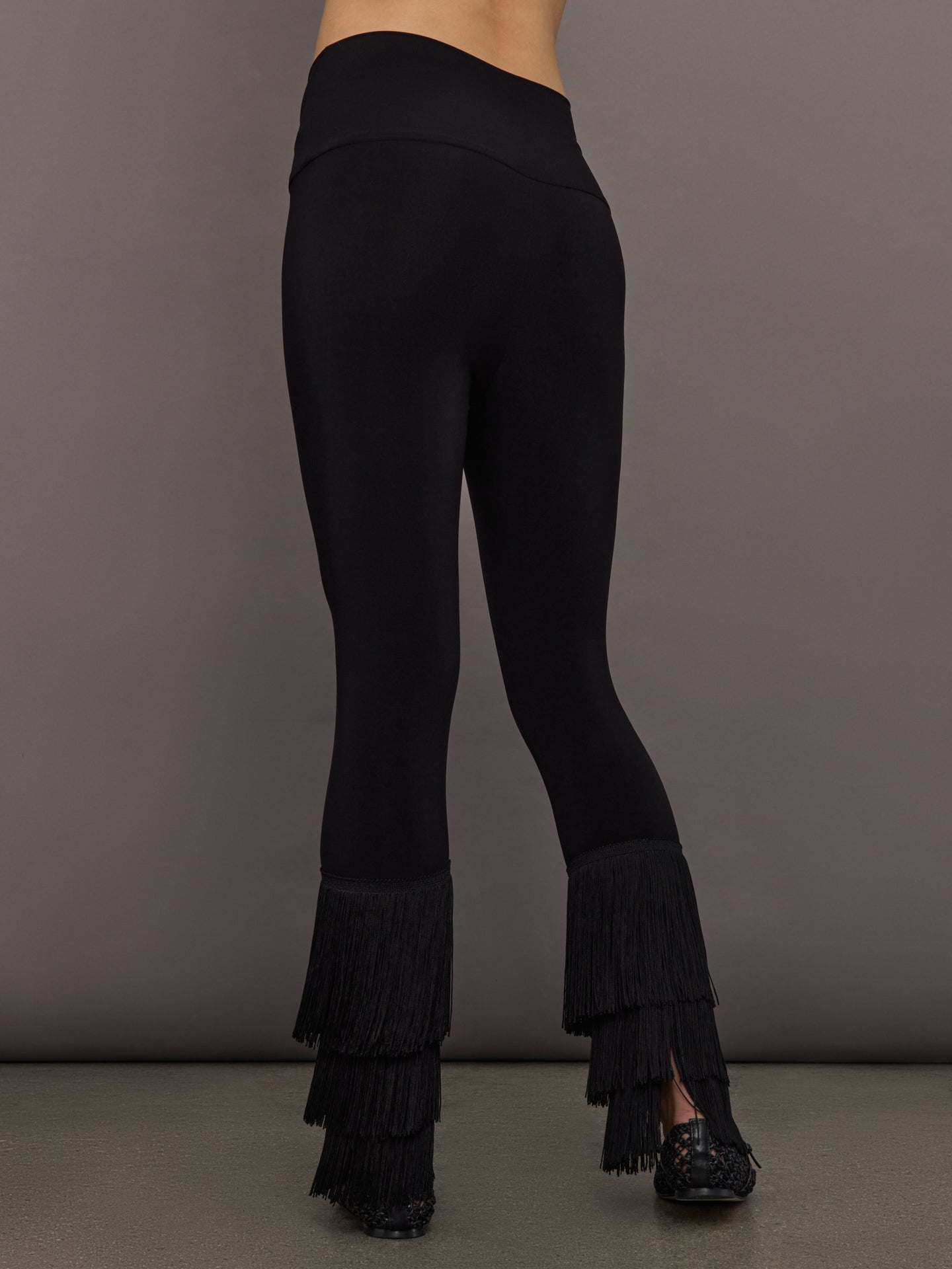 Carbon38 | Fringe Hem Cropped Legging - Black