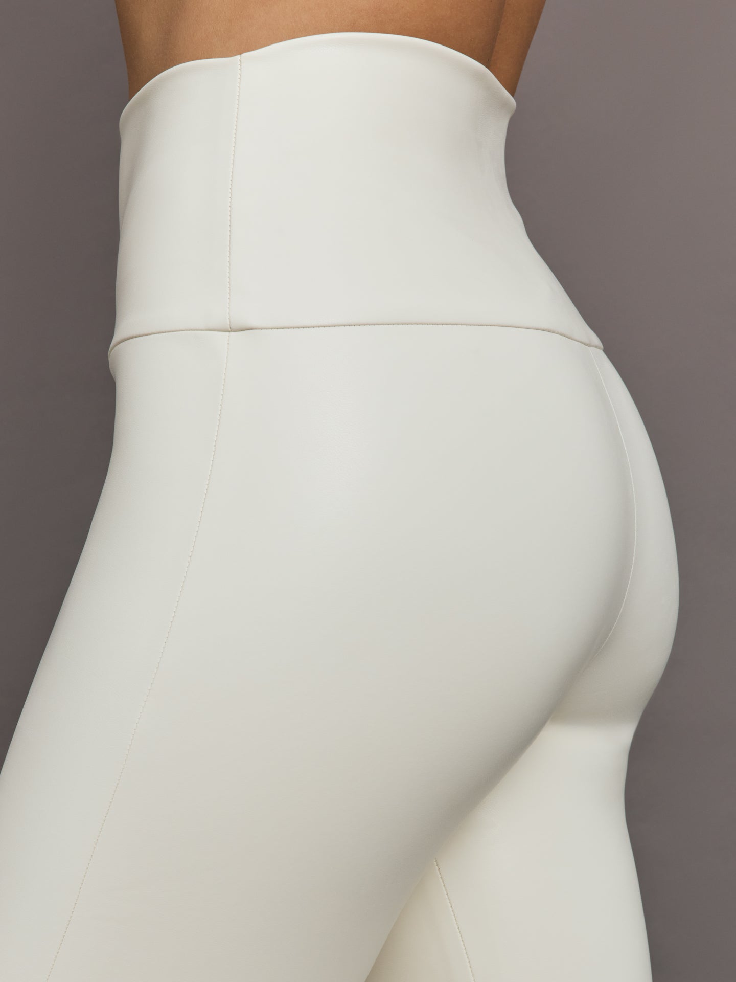 Carbon38 | Long Legging - Cream