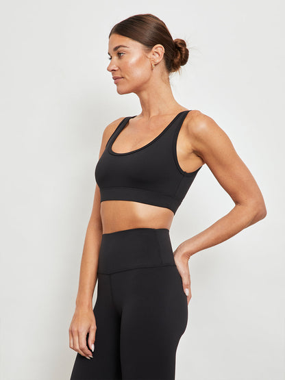 Carbon38 | Cut Out Scoop Bra in Diamond Compression - Black