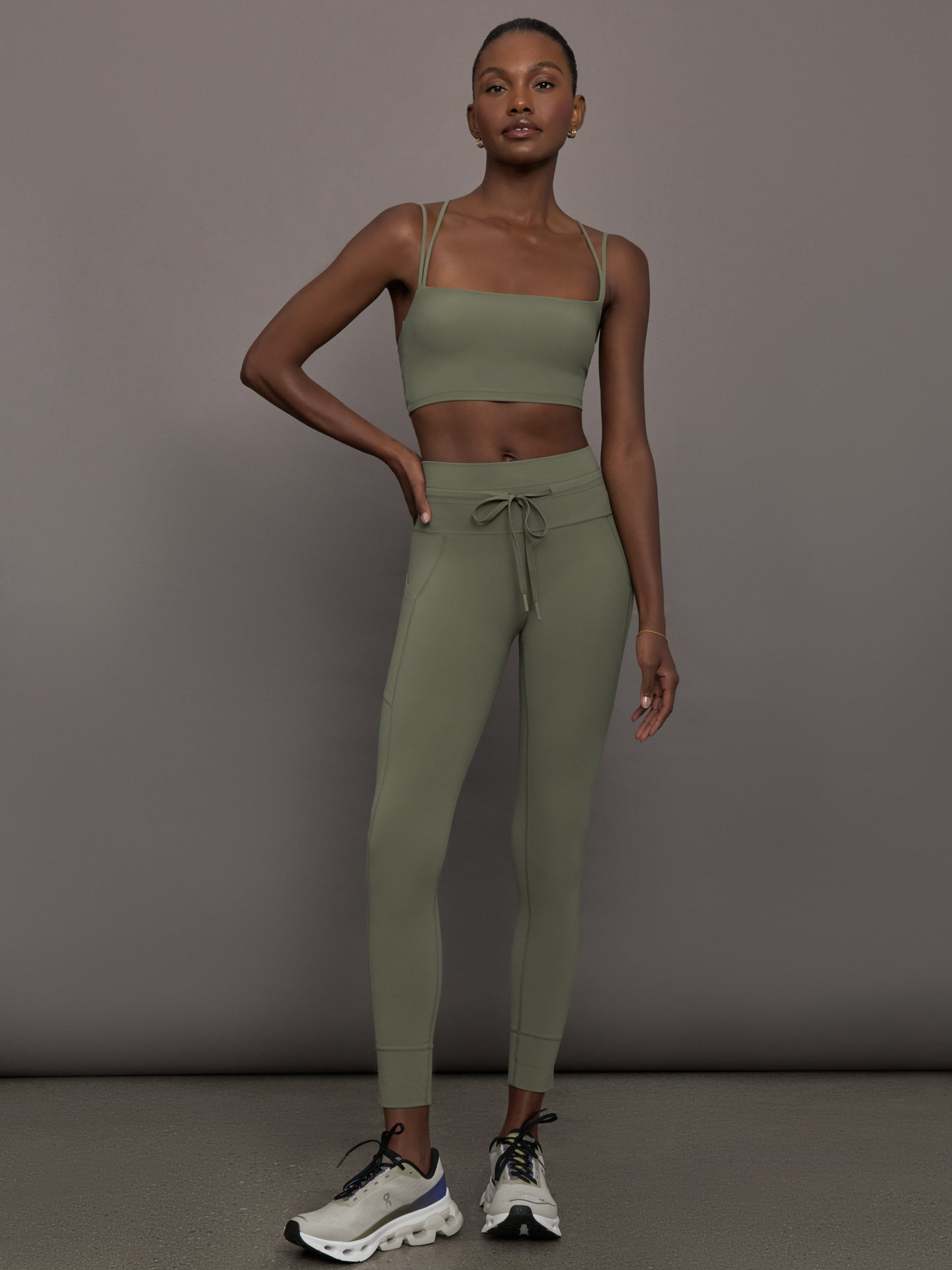 Carbon38 | Strappy Bra in Melt - Moss