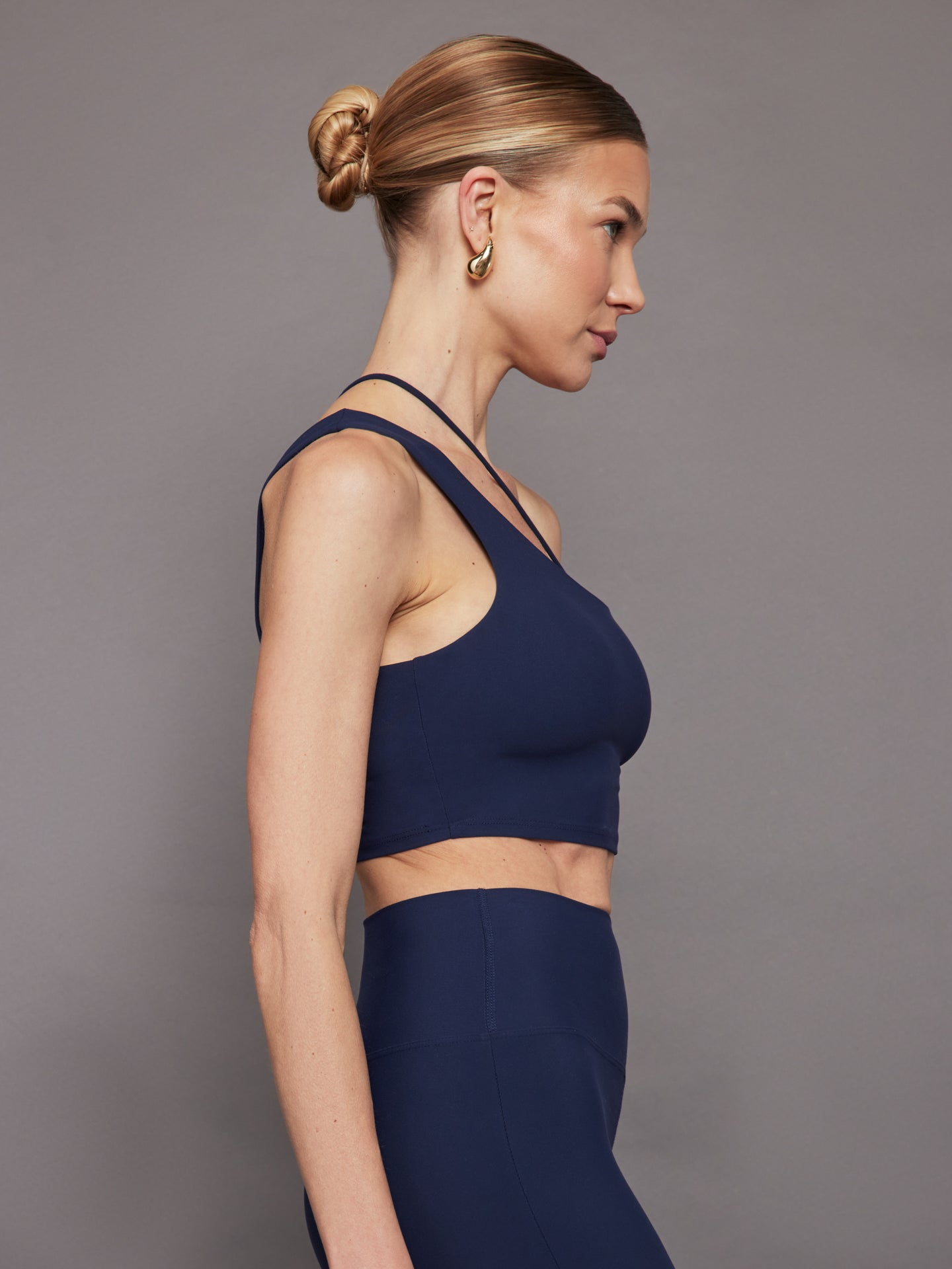 Carbon38 | One Shoulder Convertible Bra Top in Melt - Navy Blazer
