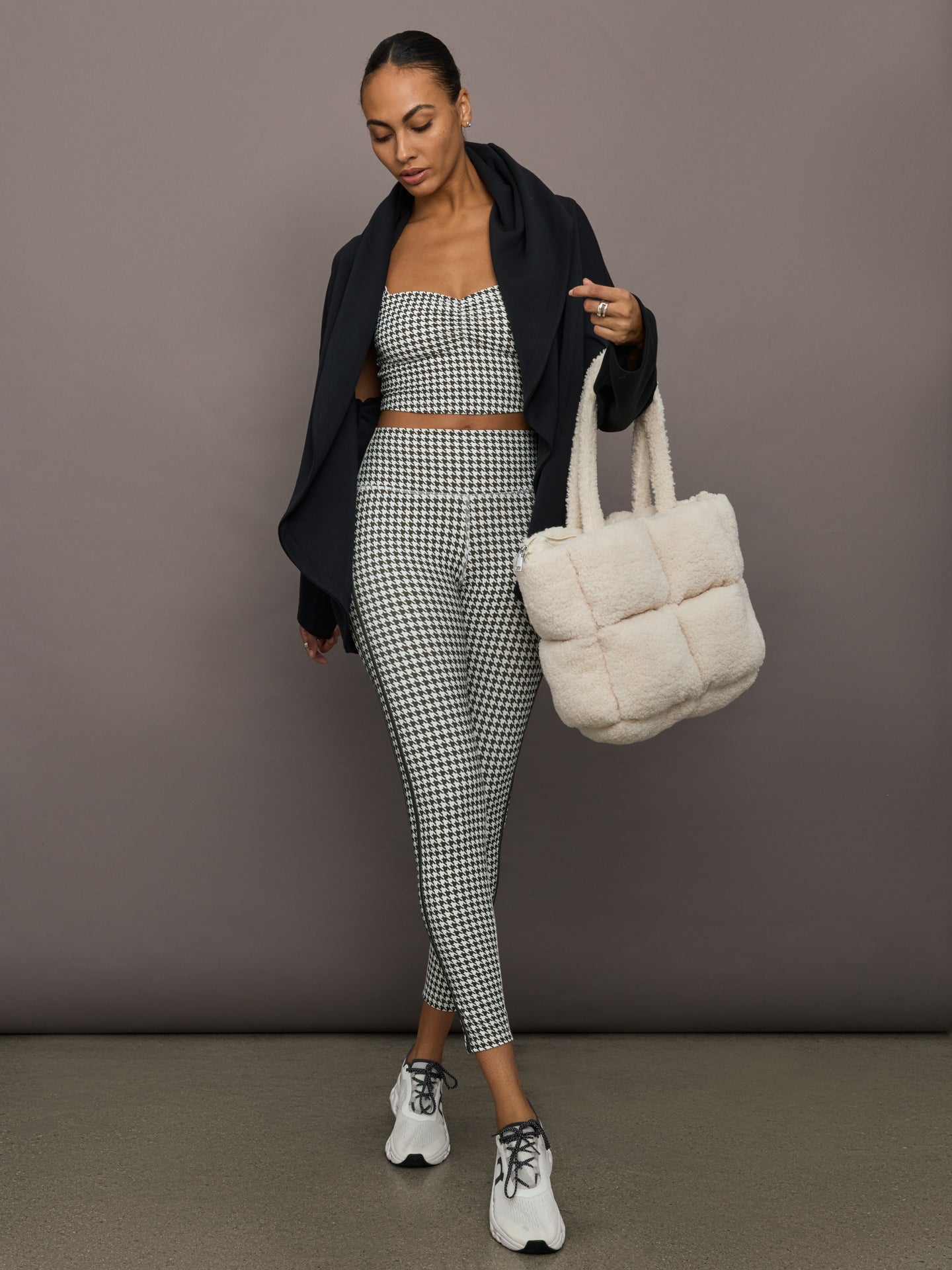 Carbon38 | Houndstooth Sports Bra - Ivory / Faded Black