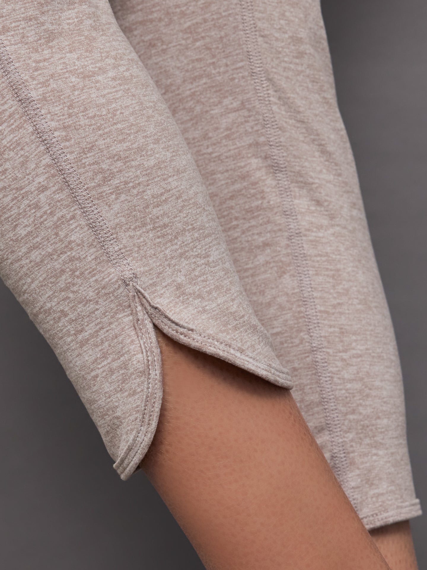 Carbon38 | Jogger in Heather Melt - Oatmeal Heather