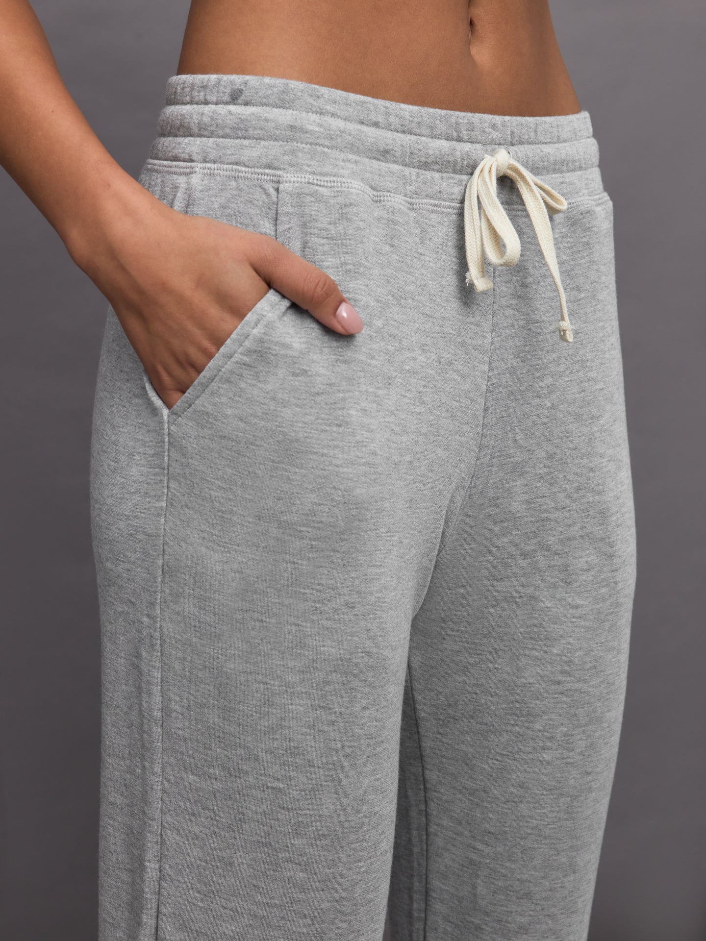 Carbon38 | Slim Jogger - Heather Grey
