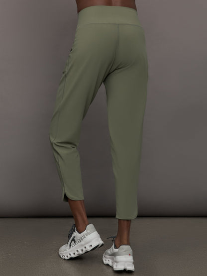 Carbon38 | Jogger in Melt - Moss