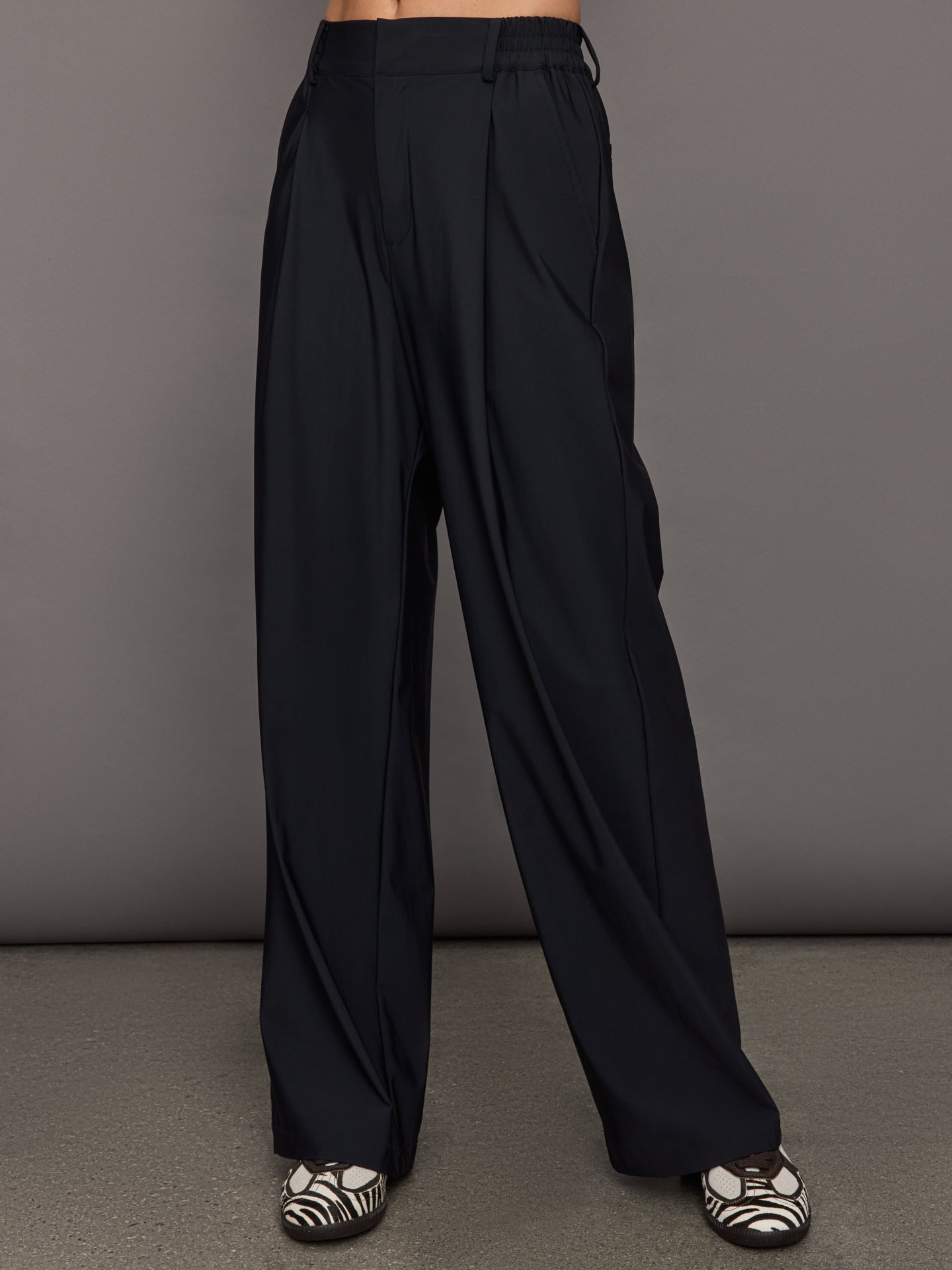 Carbon38 | Stretch Woven Pant - Black