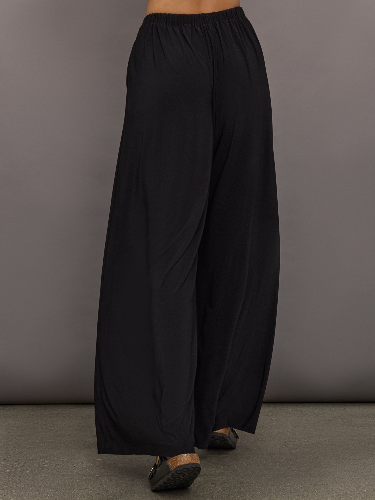 Carbon38 | Pleat Pant - Black