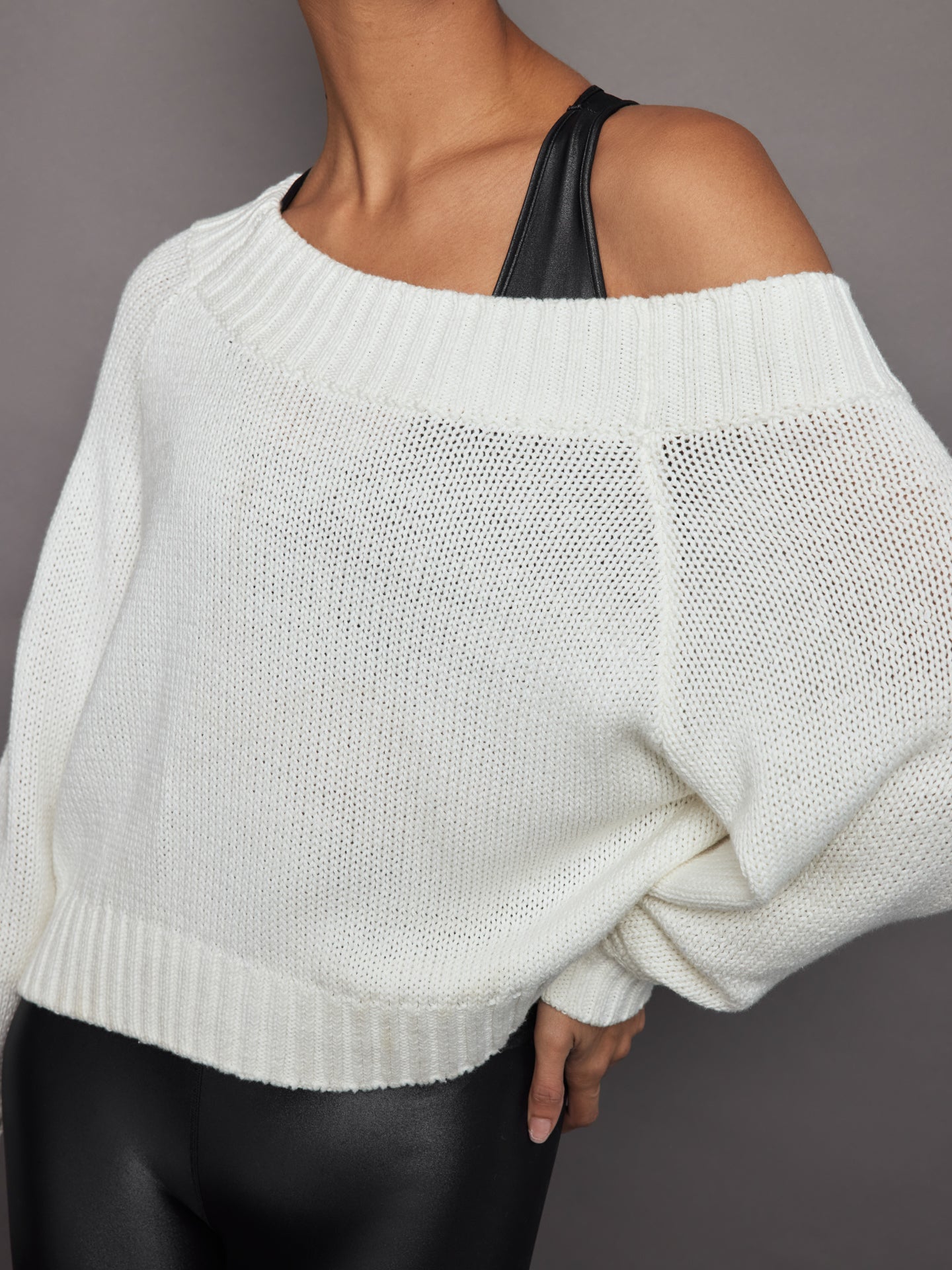 Carbon38 | Slouchy Knit Sweater - Off White