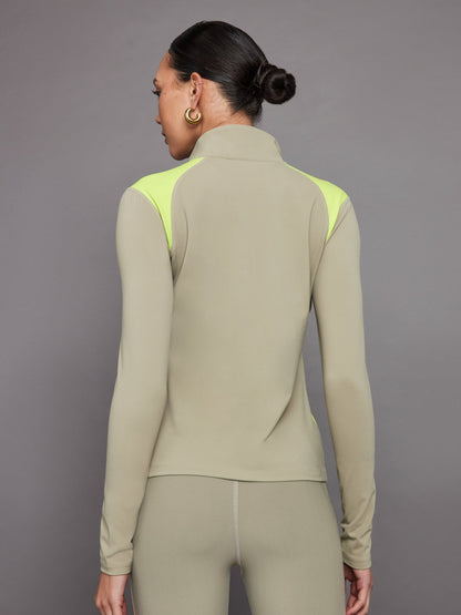 Carbon38 | Colorblock Half Zip Top in Melt - Silversage / Acid Lime