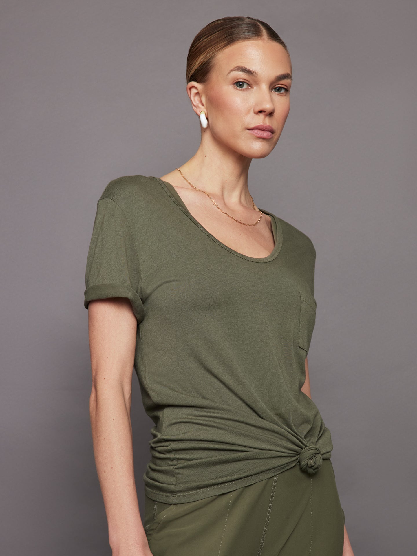 Carbon38 | Short Sleeve Pocket Tee - Olive