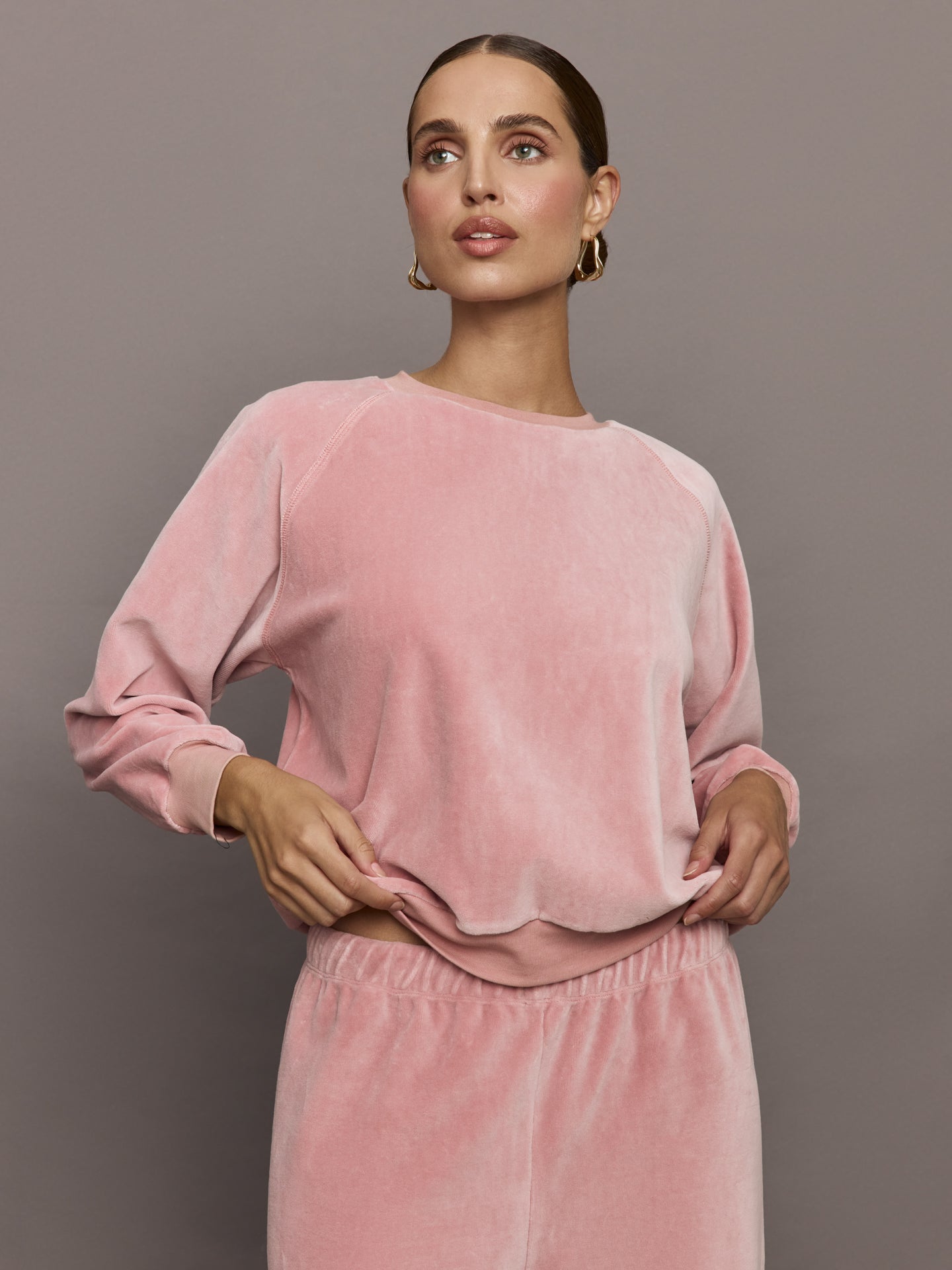 Carbon38 | Raglan Pullover in Velour - Blush