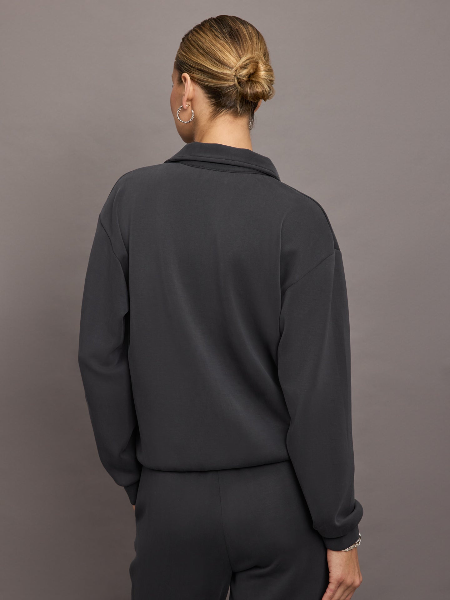 Carbon38 | Logo Sweatshirt in Modal Luxe - Faded Black