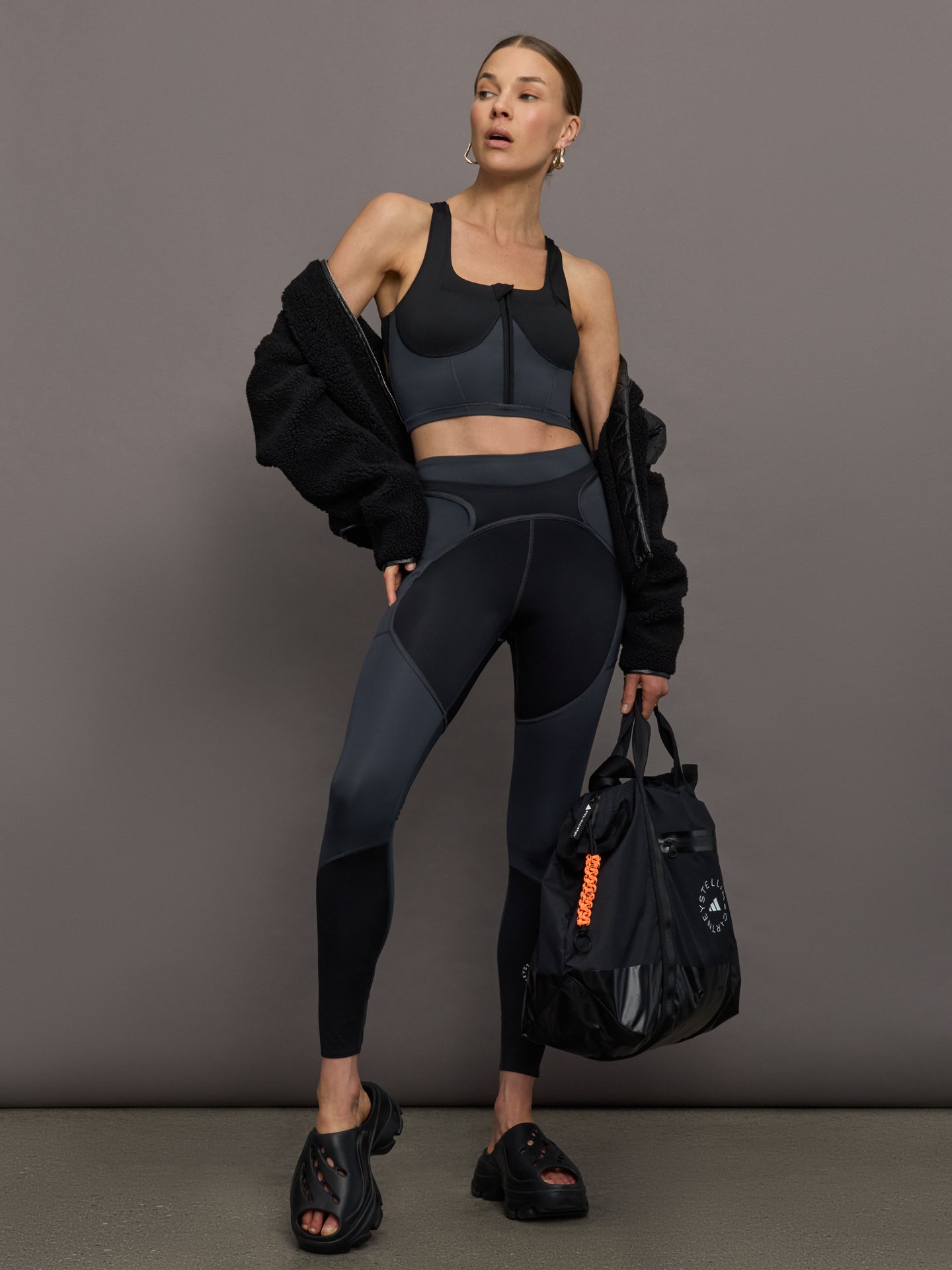 Carbon38 | aSMC Two-Tone Zipped Crop - Black/Carbon