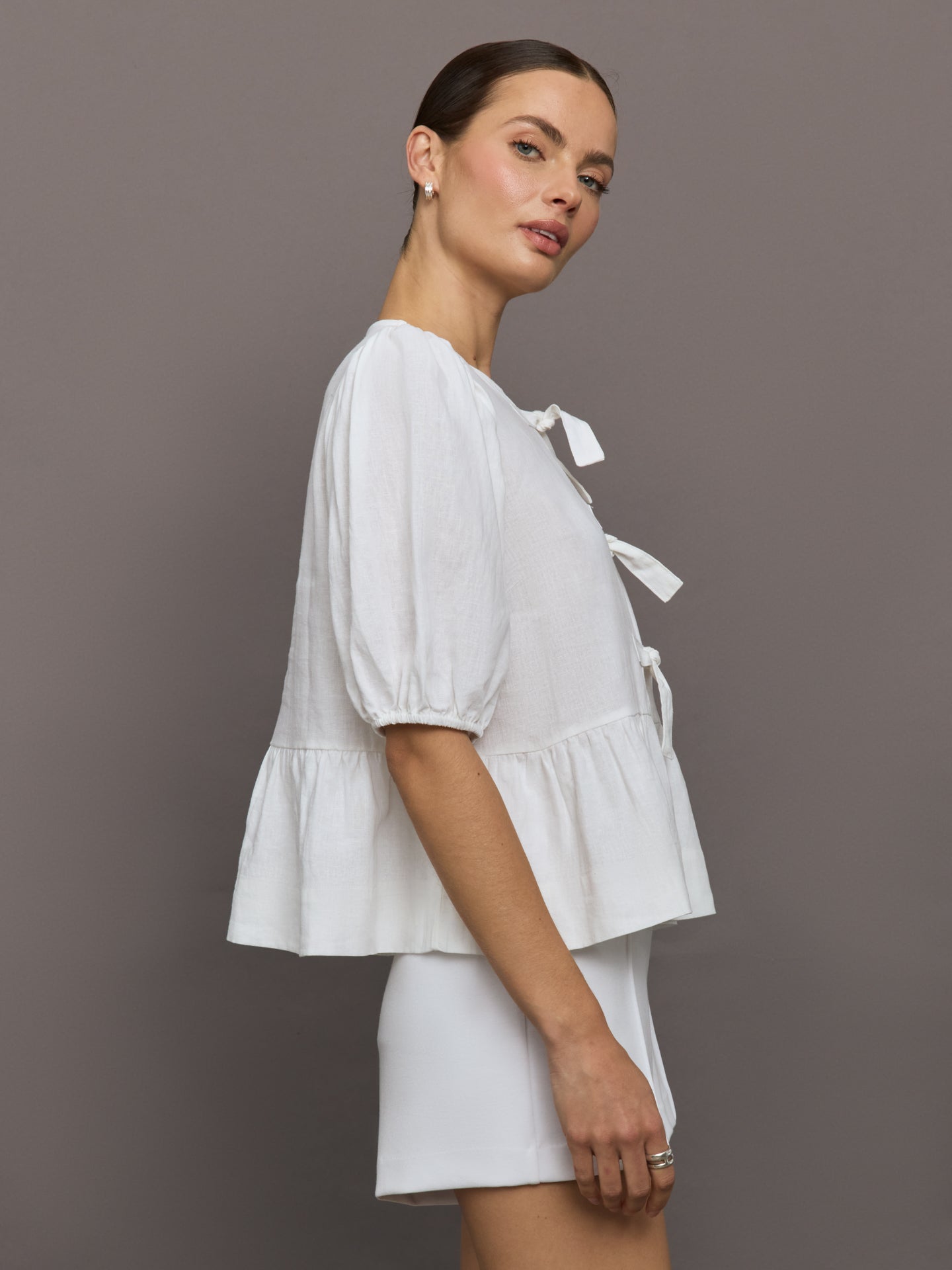 Carbon38 | Linen Tie Puff Sleeve Top - White