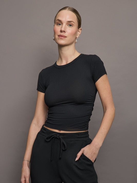 Carbon38 | Cap Sleeve Ruched Top in Ribbed Jersey - Black
