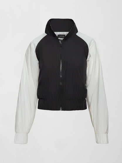 Carbon38 | Colorblock Windbreaker - Black / Cloud Dancer