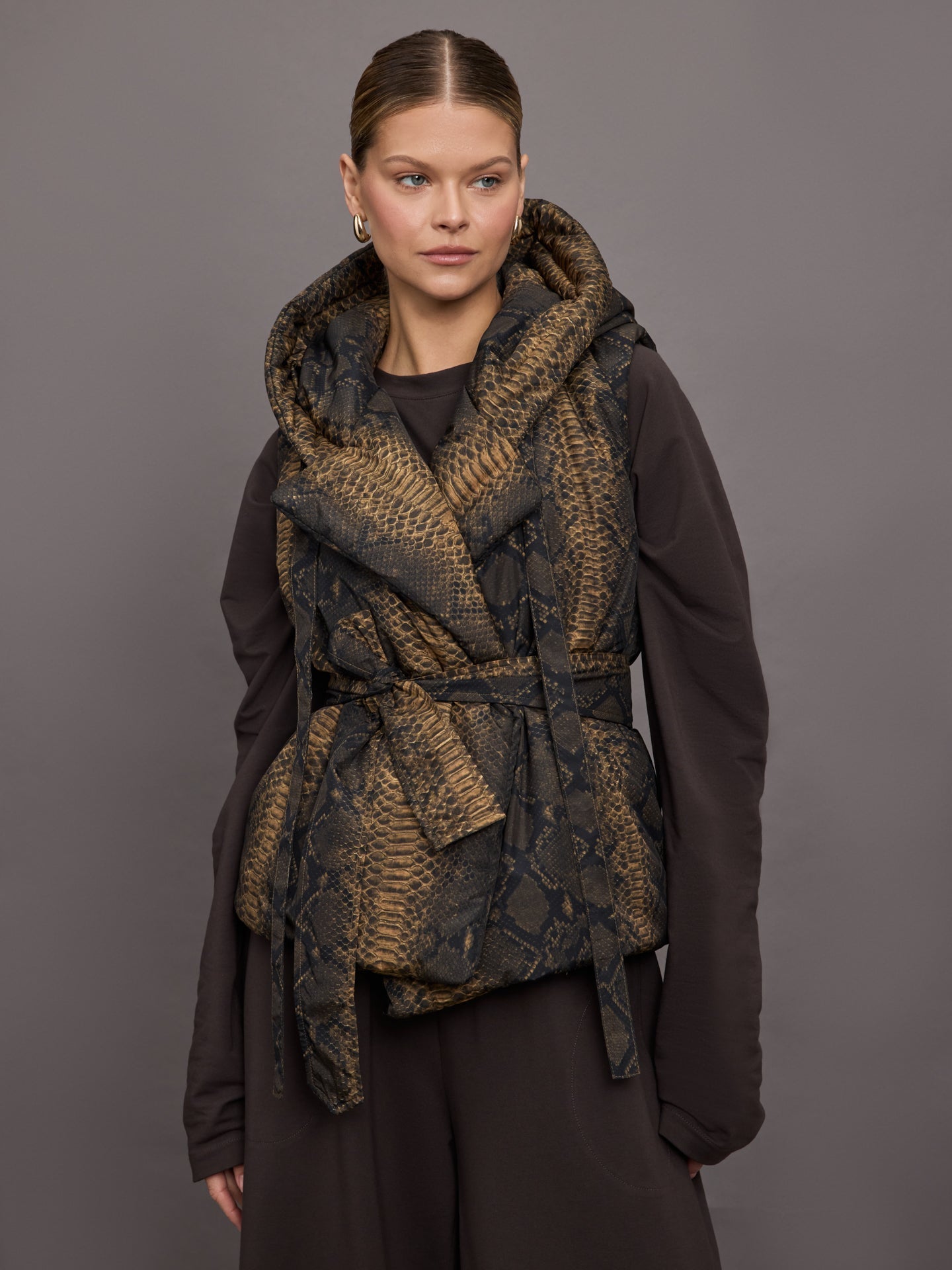 Carbon38 | Hooded Sleeveless Sleeping Bag Vest - Python