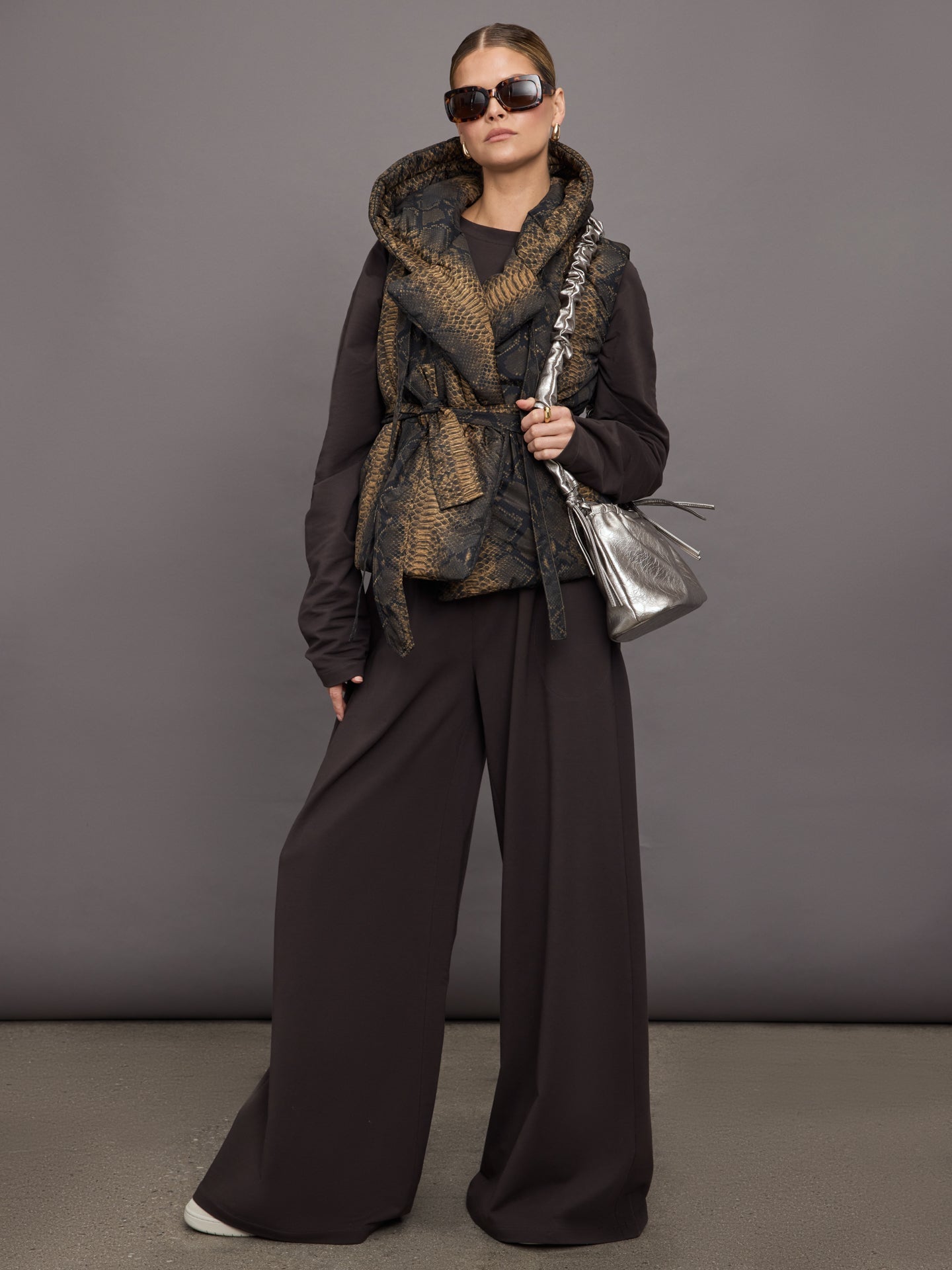 Carbon38 | Hooded Sleeveless Sleeping Bag Vest - Python