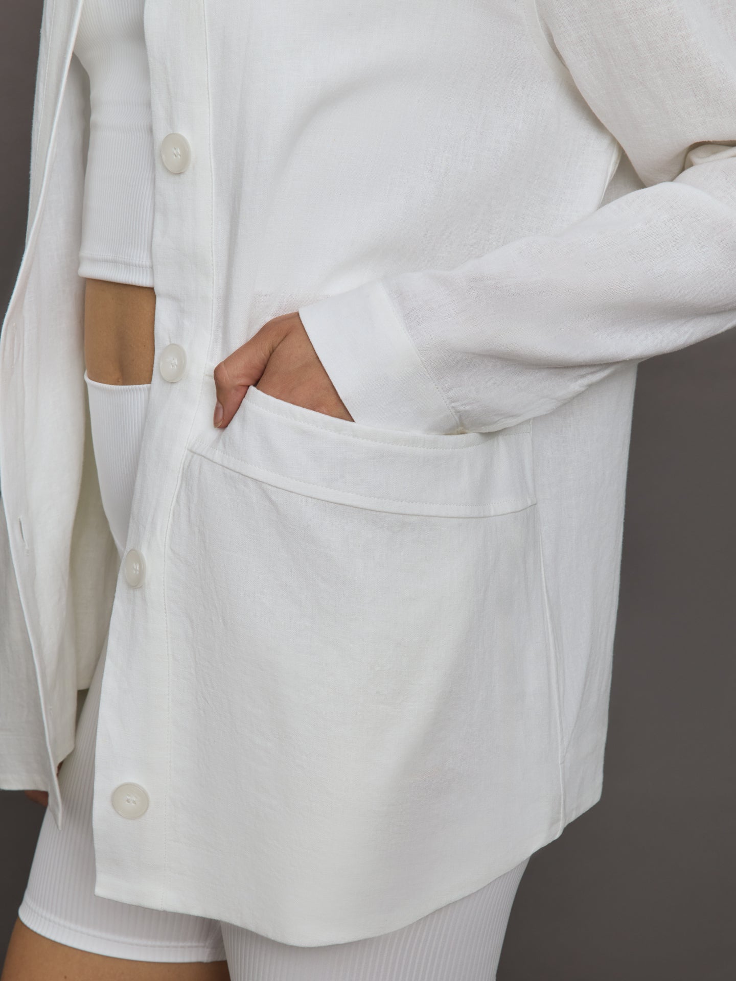 Carbon38 | Linen Shirt Jacket - White