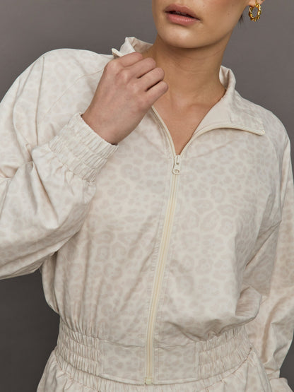 Carbon38 | Leopard Printed Windbreaker - Snow Leopard